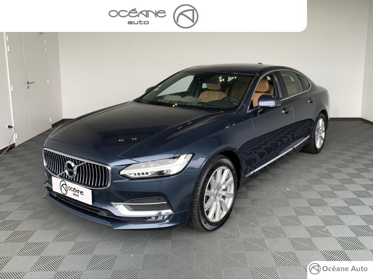 VOLVO S90 S90 D5 AWD 235 ch Geartronic 8 - Véhicule Occasion Océane Auto