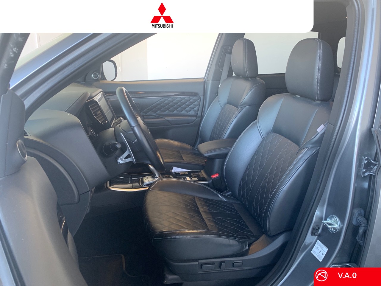 MITSUBISHI Outlander 2.4l PHEV Twin Motor 4WD Instyle - Véhicule Occasion - Océane Auto MITSUBISHI Outlander 2.4l PHEV Twin Motor 4WD Instyle - Véhicule Occasion Océane Auto