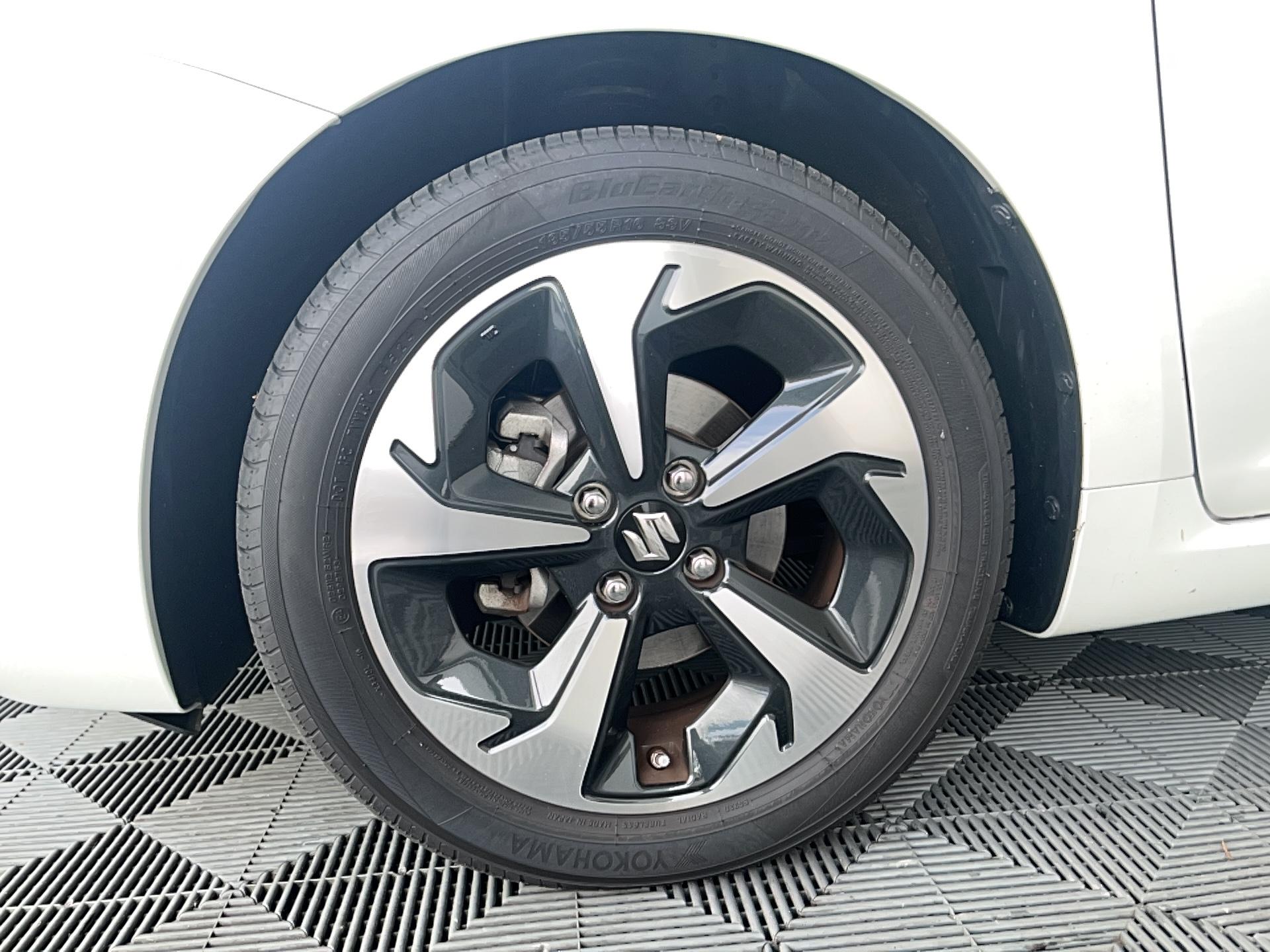 SUZUKI Swift 1.2 Dualjet Hybrid Auto Pack - Véhicule Occasion Océane Auto