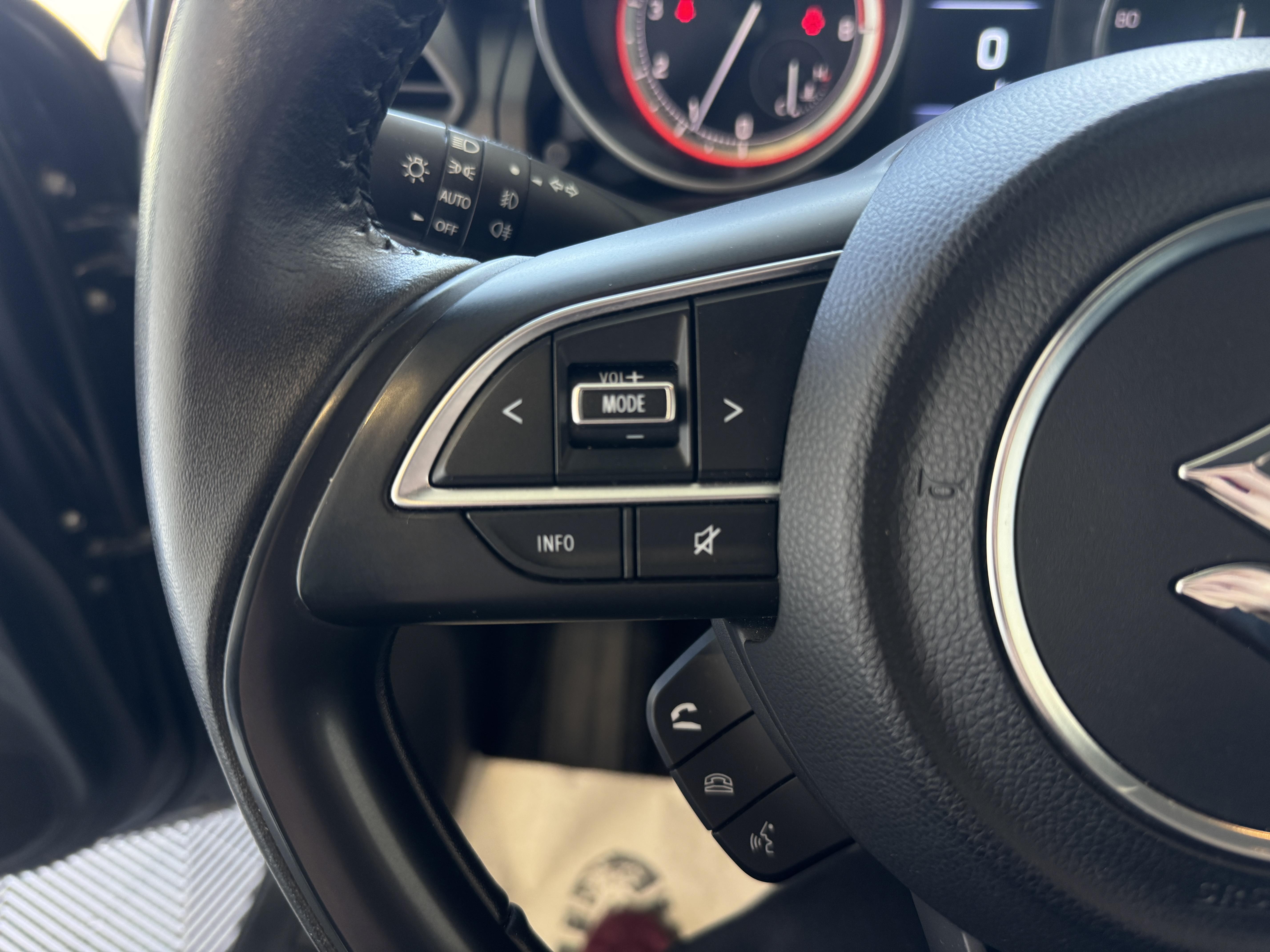 SUZUKI Swift 1.2 Dualjet Hybrid Pack - Véhicule Occasion Océane Auto