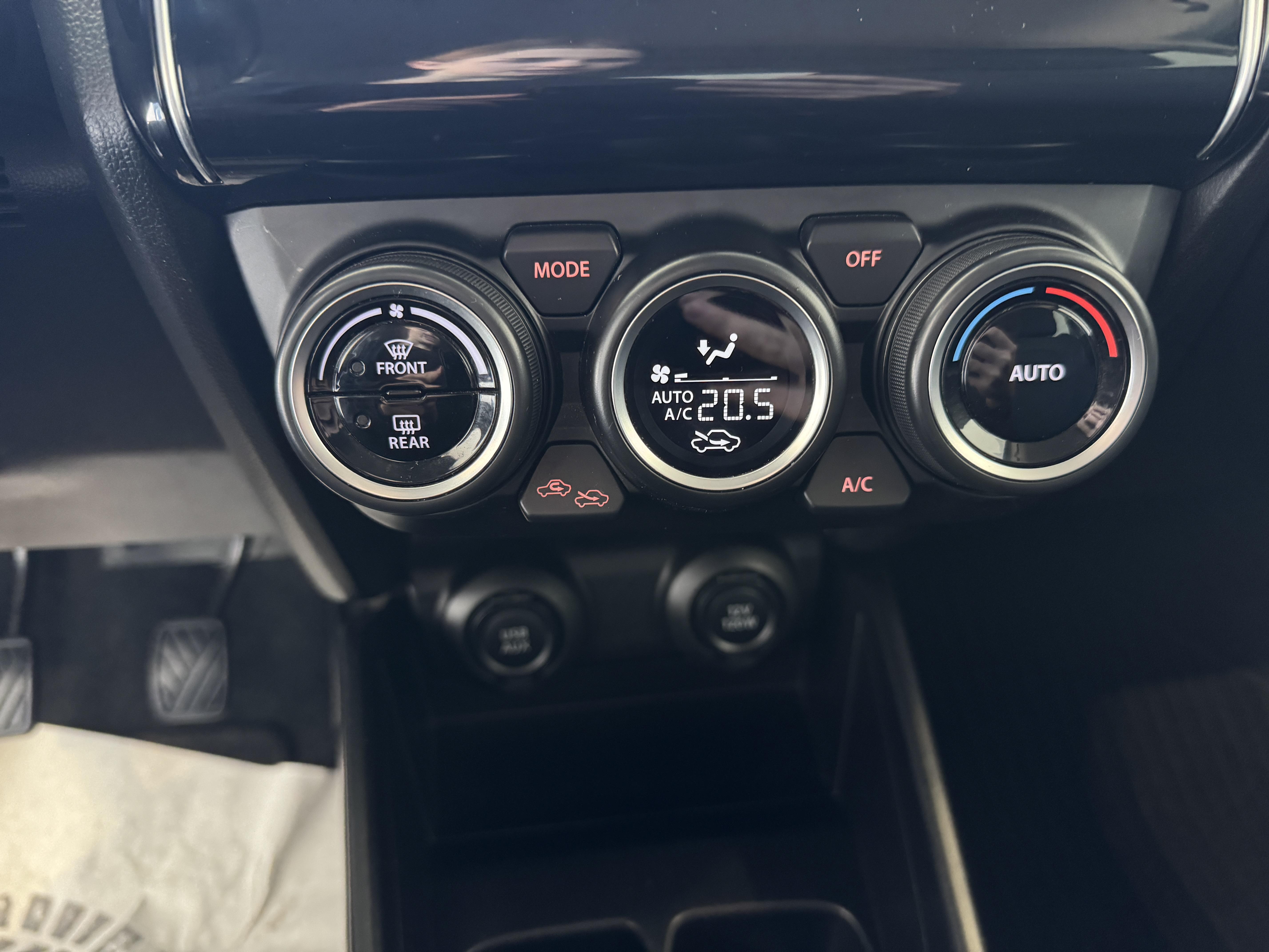 SUZUKI Swift 1.2 Dualjet Hybrid Pack - Véhicule Occasion Océane Auto