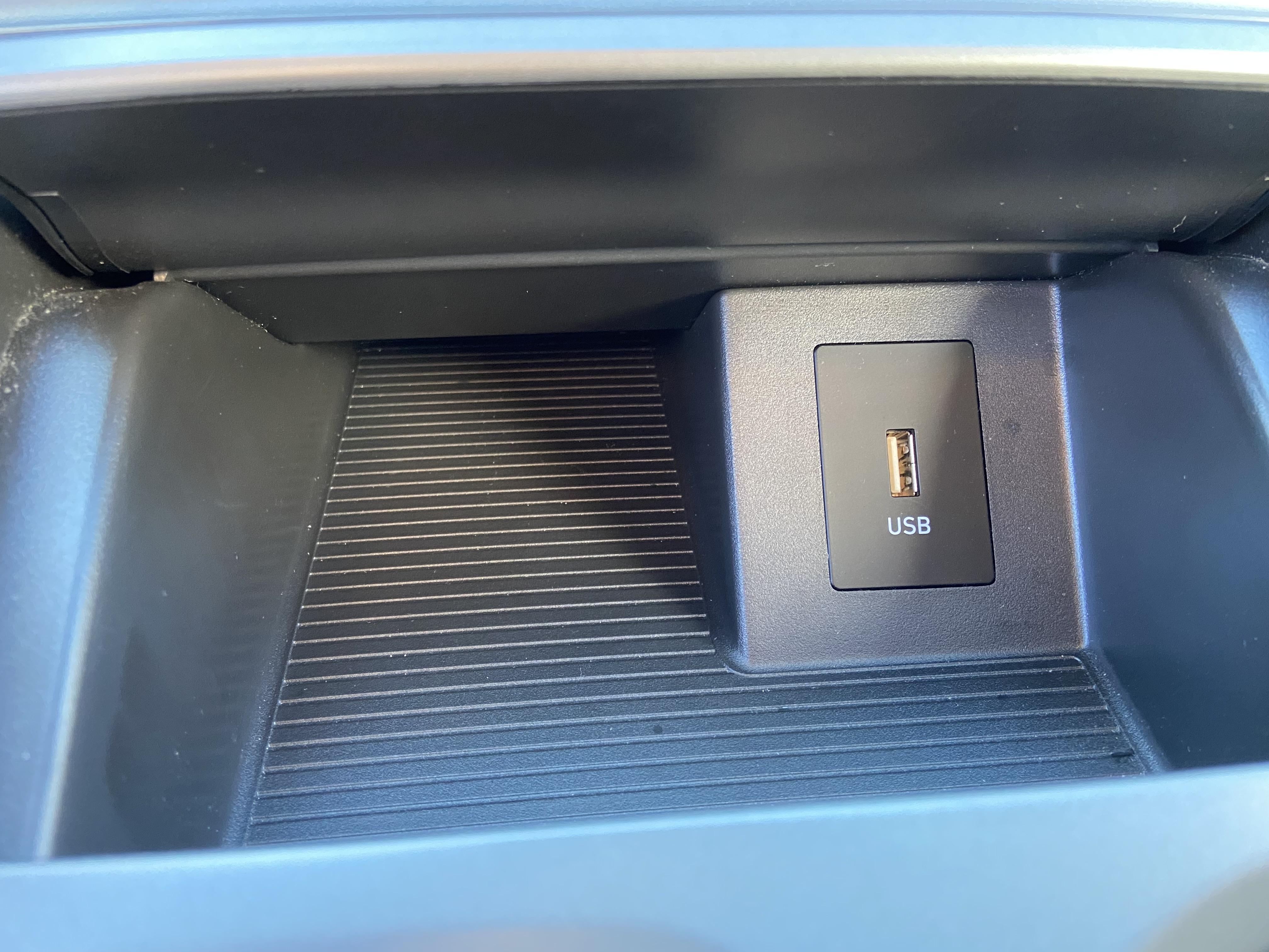 HYUNDAI Kona Electrique 39 kWh - 136 ch Intuitive - Véhicule Occasion Océane Auto