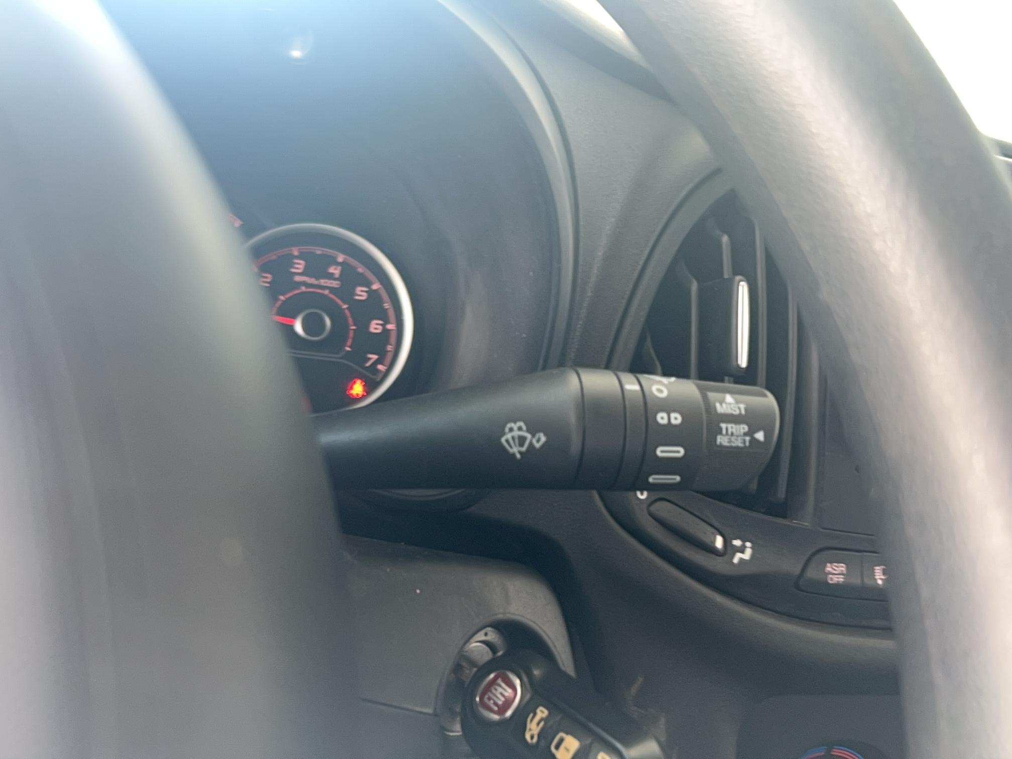 FIAT DOBLO CARGO FT 1.3 MULTIJET 95 BUSINESS - Véhicule Occasion - Océane Auto FIAT DOBLO CARGO FT 1.3 MULTIJET 95 BUSINESS - Véhicule Occasion Océane Auto