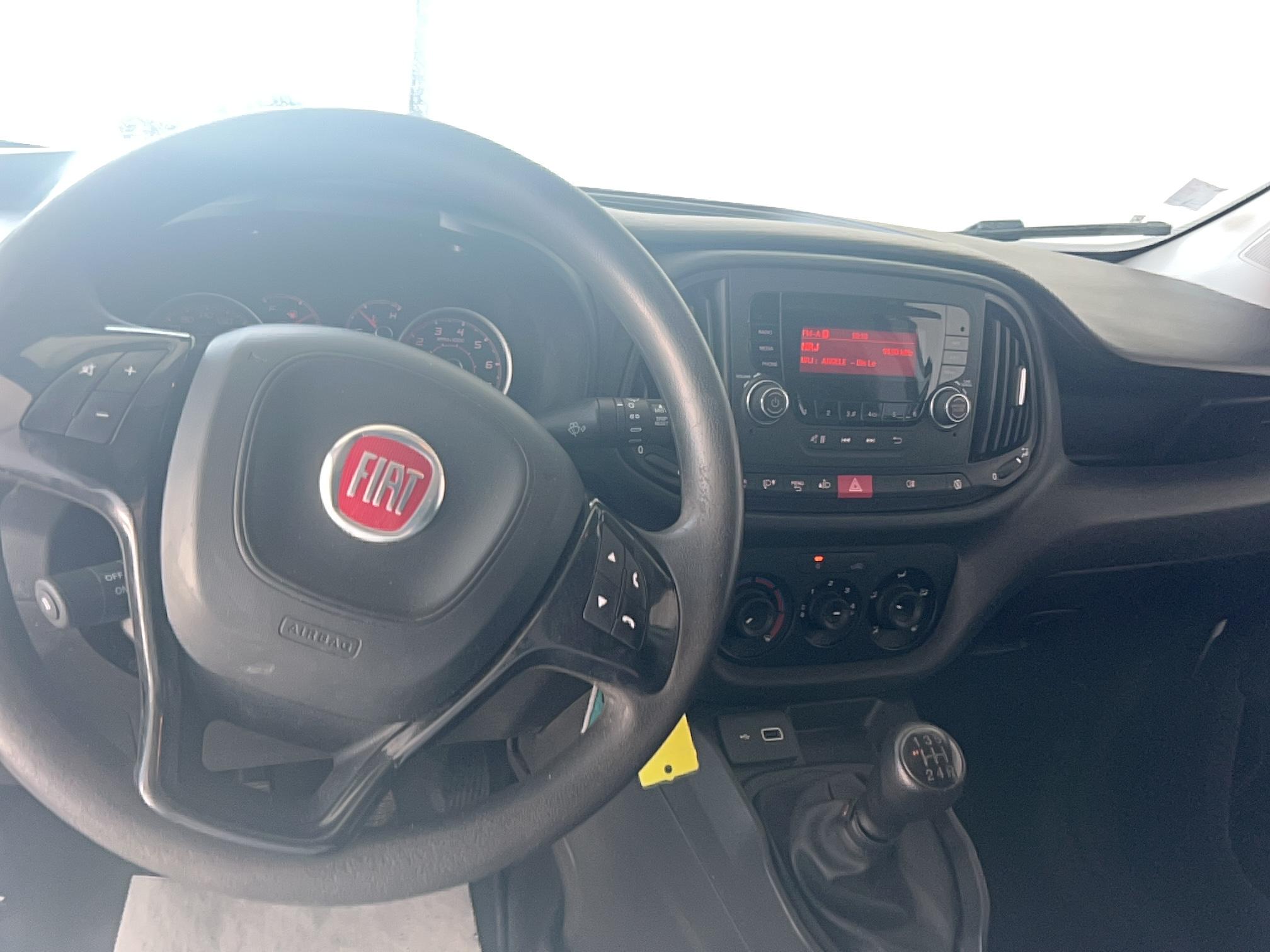 FIAT DOBLO CARGO FT 1.3 MULTIJET 95 BUSINESS - Véhicule Occasion - Océane Auto FIAT DOBLO CARGO FT 1.3 MULTIJET 95 BUSINESS - Véhicule Occasion Océane Auto