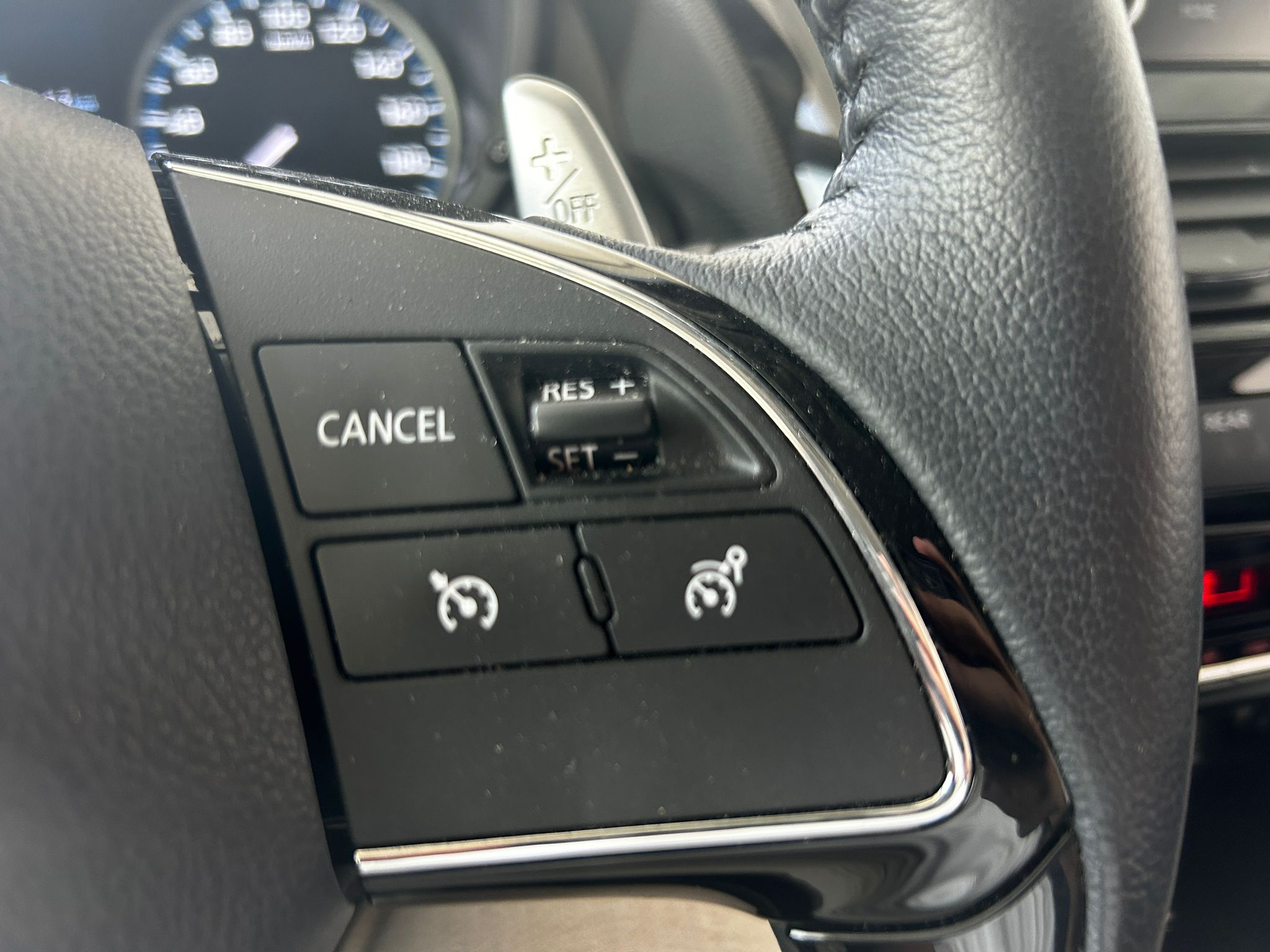 MITSUBISHI Eclipse Cross 2.4 MIVEC PHEV Twin Motor 4WD Invite - Véhicule Occasion Océane Auto