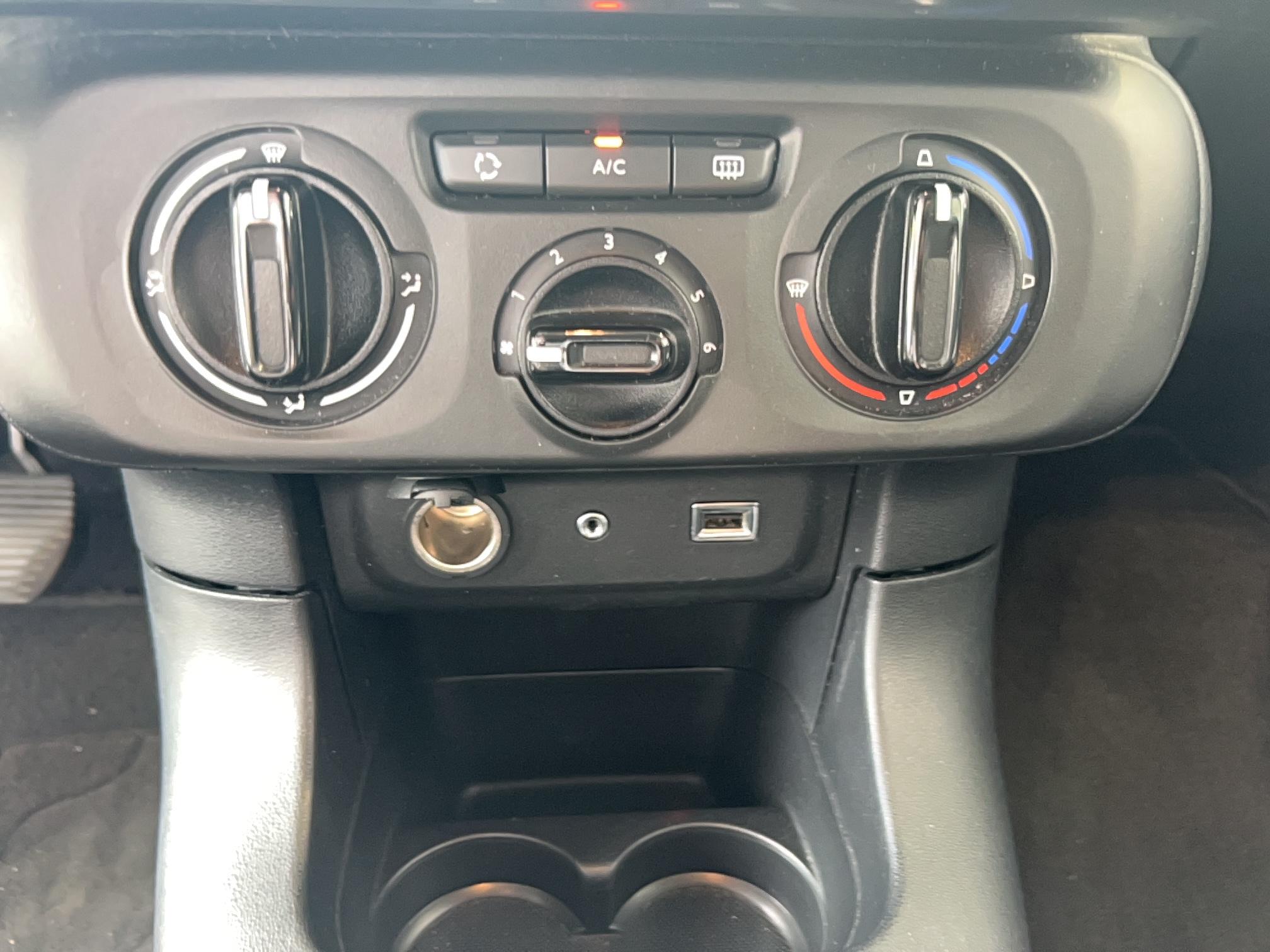 CITROEN C3 SOCIETE BLUEHDI 75 S&S FEEL - Véhicule Occasion - Océane Auto CITROEN C3 SOCIETE BLUEHDI 75 S&S FEEL - Véhicule Occasion Océane Auto