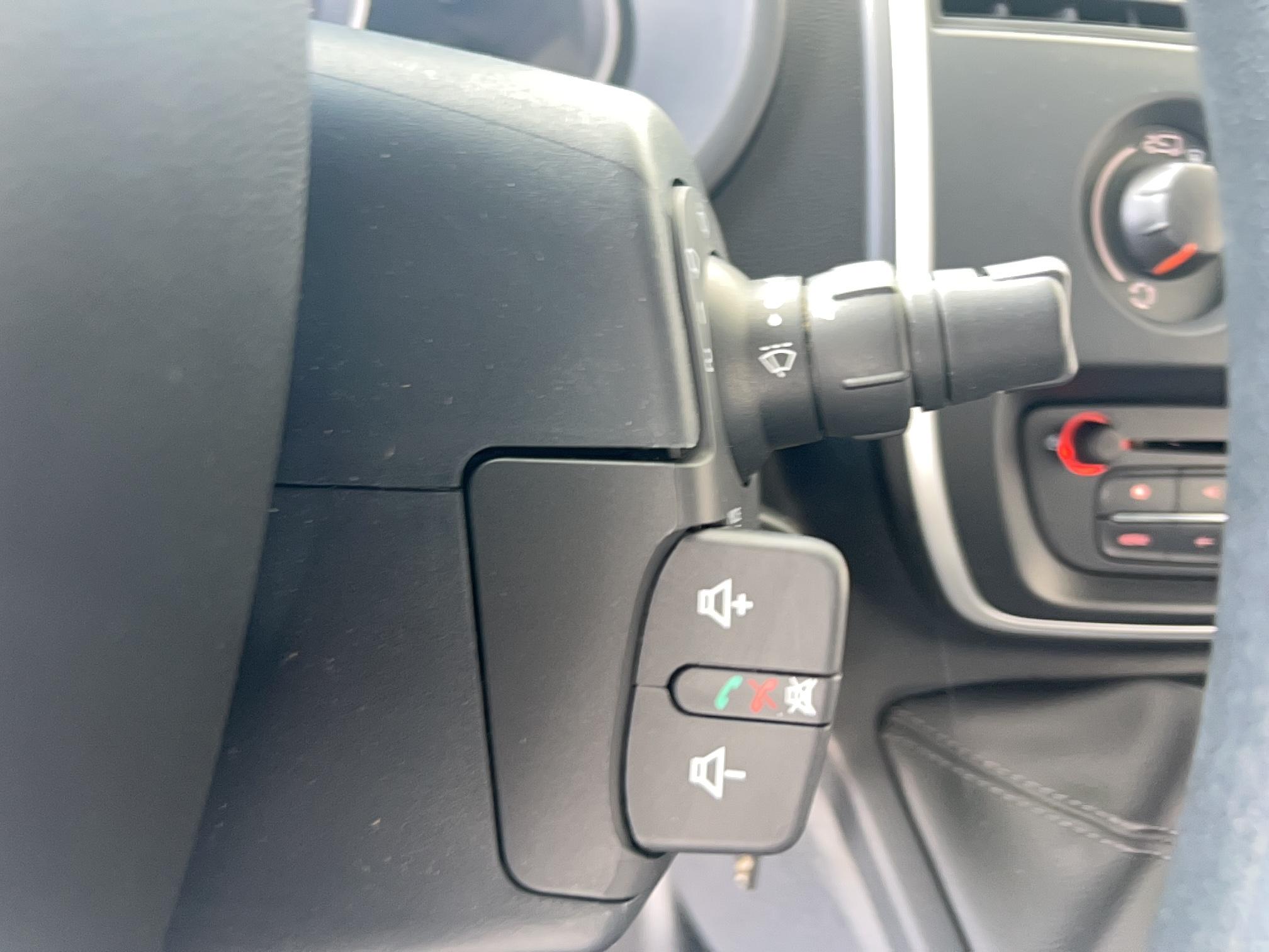 RENAULT KANGOO EXPRESS BLUE DCI 95 EXTRA R-LINK - Véhicule Occasion - Océane Auto RENAULT KANGOO EXPRESS BLUE DCI 95 EXTRA R-LINK - Véhicule Occasion Océane Auto