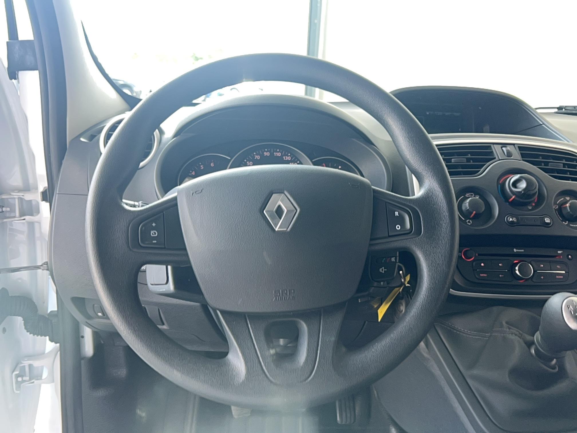 RENAULT KANGOO EXPRESS BLUE DCI 95 EXTRA R-LINK - Véhicule Occasion - Océane Auto RENAULT KANGOO EXPRESS BLUE DCI 95 EXTRA R-LINK - Véhicule Occasion Océane Auto