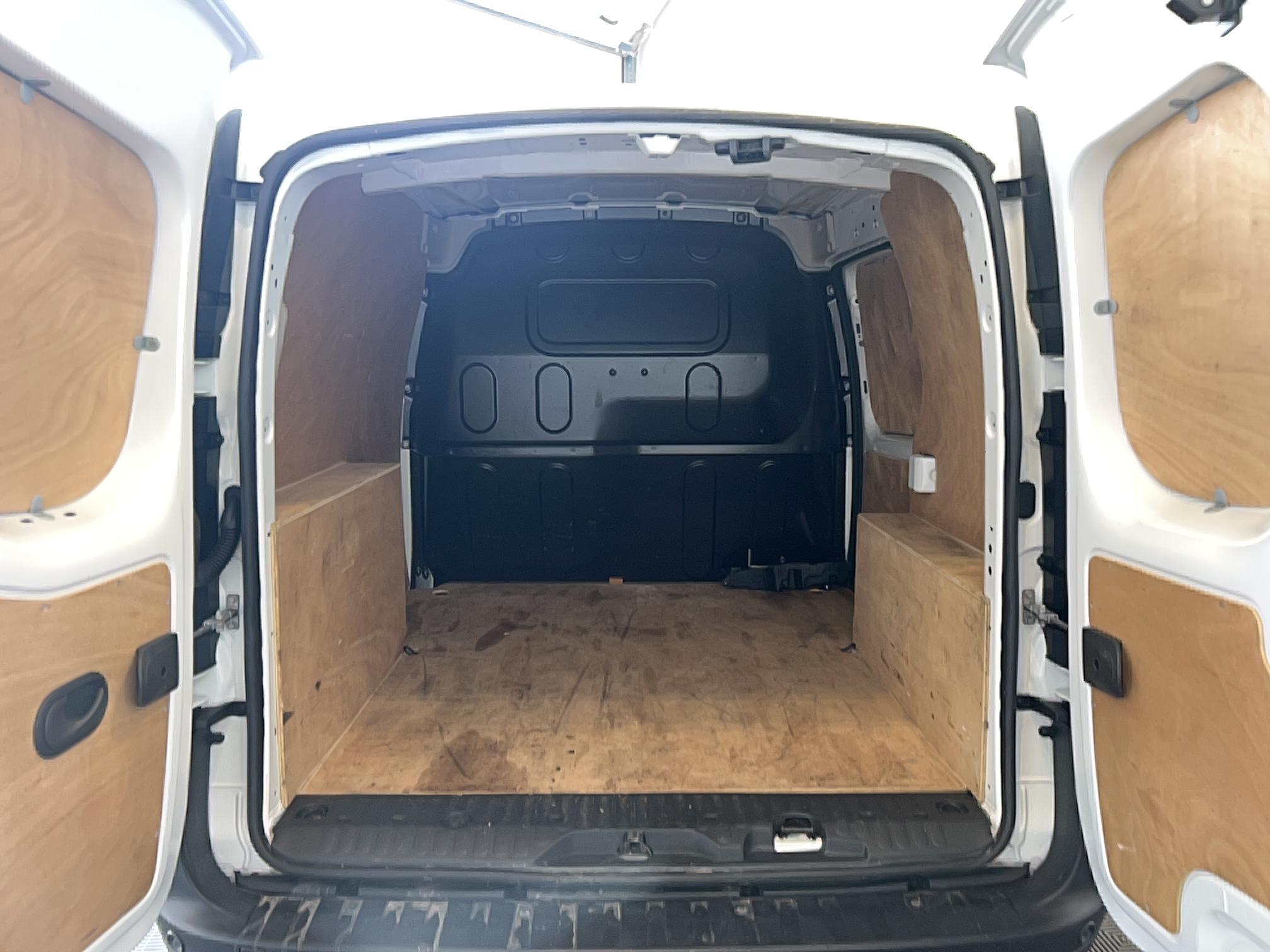 RENAULT KANGOO EXPRESS BLUE DCI 95 EXTRA R-LINK - Véhicule Occasion - Océane Auto RENAULT KANGOO EXPRESS BLUE DCI 95 EXTRA R-LINK - Véhicule Occasion Océane Auto