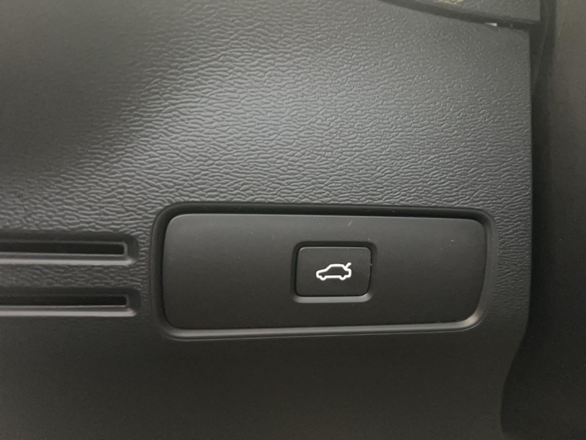 VOLVO C40 Recharge Extended Range 252 ch 1EDT Start - Véhicule Occasion - Océane Auto VOLVO C40 Recharge Extended Range 252 ch 1EDT Start - Véhicule Occasion Océane Auto