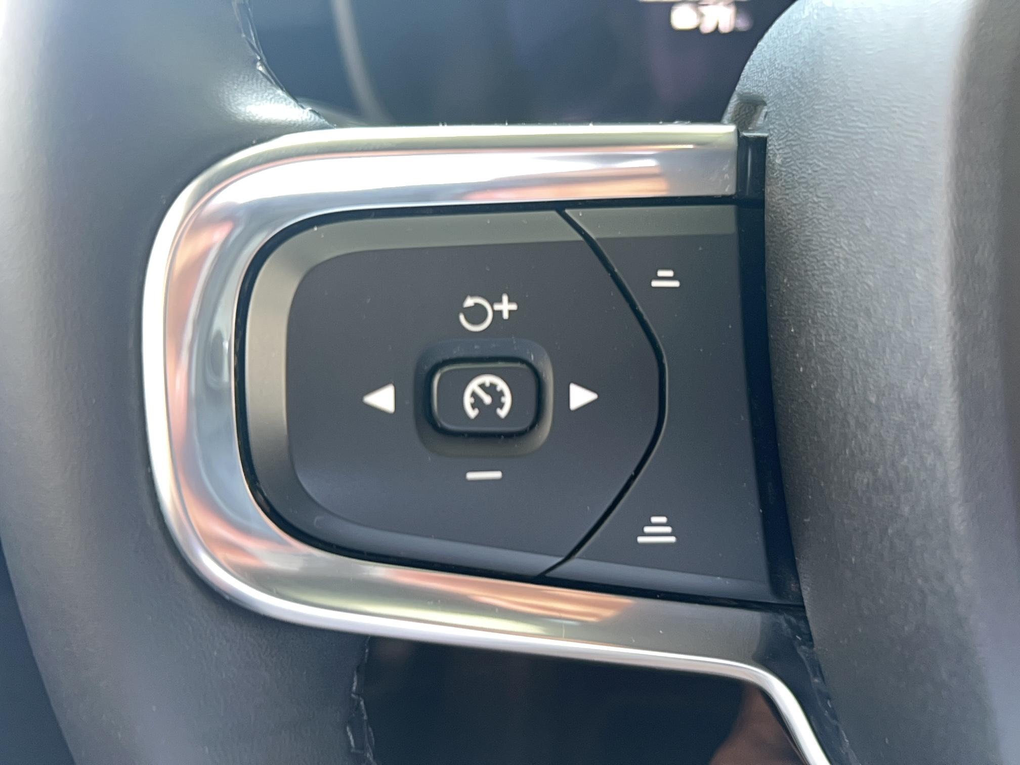 VOLVO C40 Recharge Extended Range 252 ch 1EDT Start - Véhicule Occasion - Océane Auto VOLVO C40 Recharge Extended Range 252 ch 1EDT Start - Véhicule Occasion Océane Auto