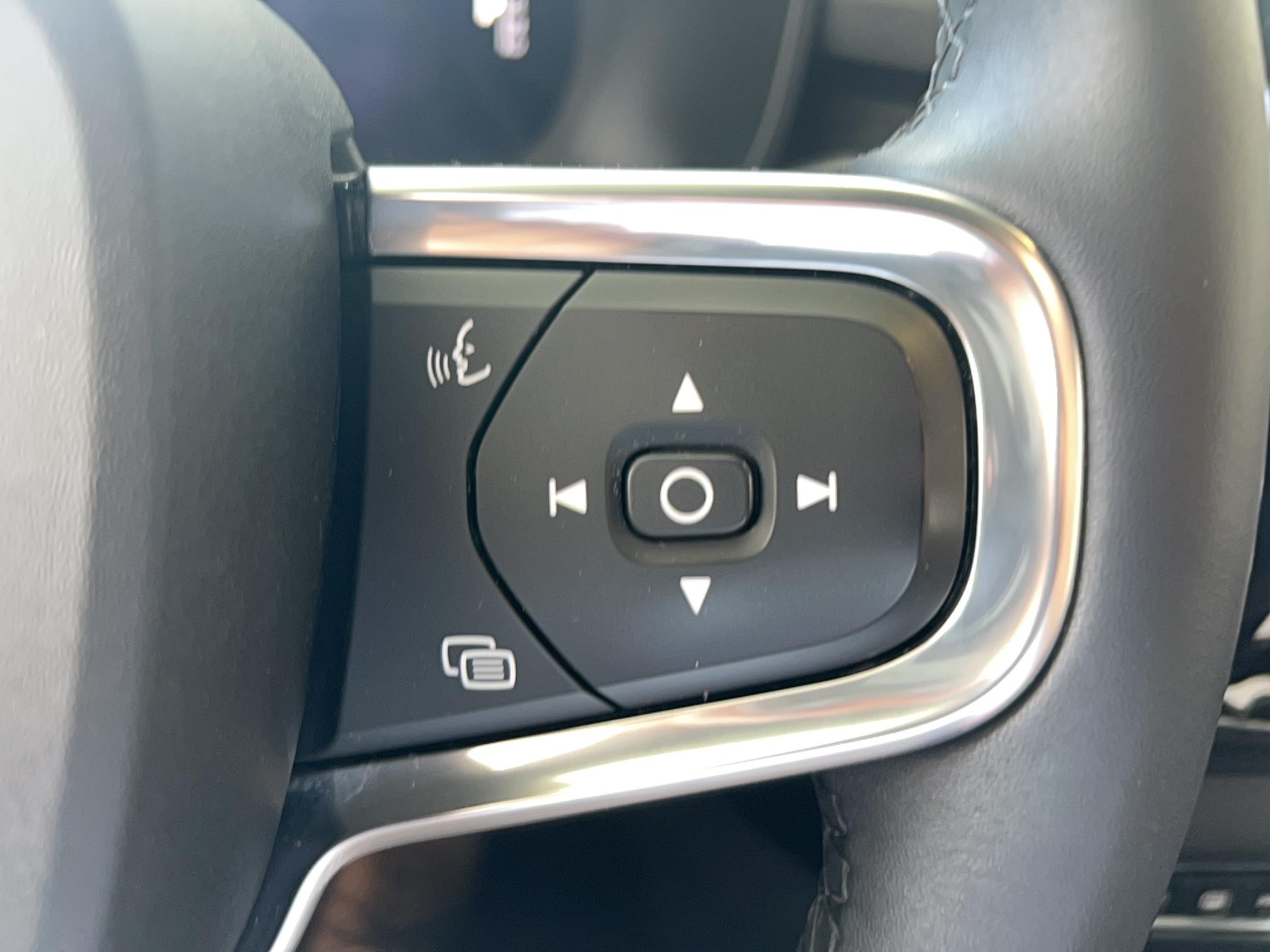 VOLVO C40 Recharge Extended Range 252 ch 1EDT Start - Véhicule Occasion - Océane Auto VOLVO C40 Recharge Extended Range 252 ch 1EDT Start - Véhicule Occasion Océane Auto