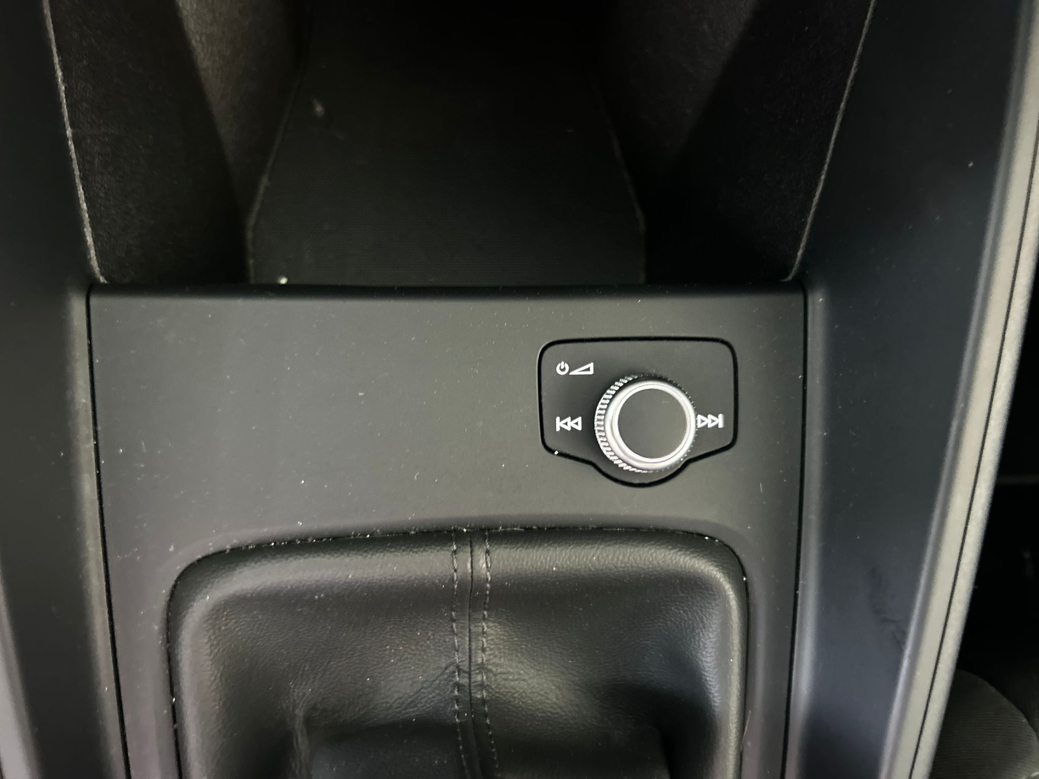 AUDI A1 Sportback 25 TFSI 95 ch BVM5 Advanced - Véhicule Occasion - Océane Auto AUDI A1 Sportback 25 TFSI 95 ch BVM5 Advanced - Véhicule Occasion Océane Auto