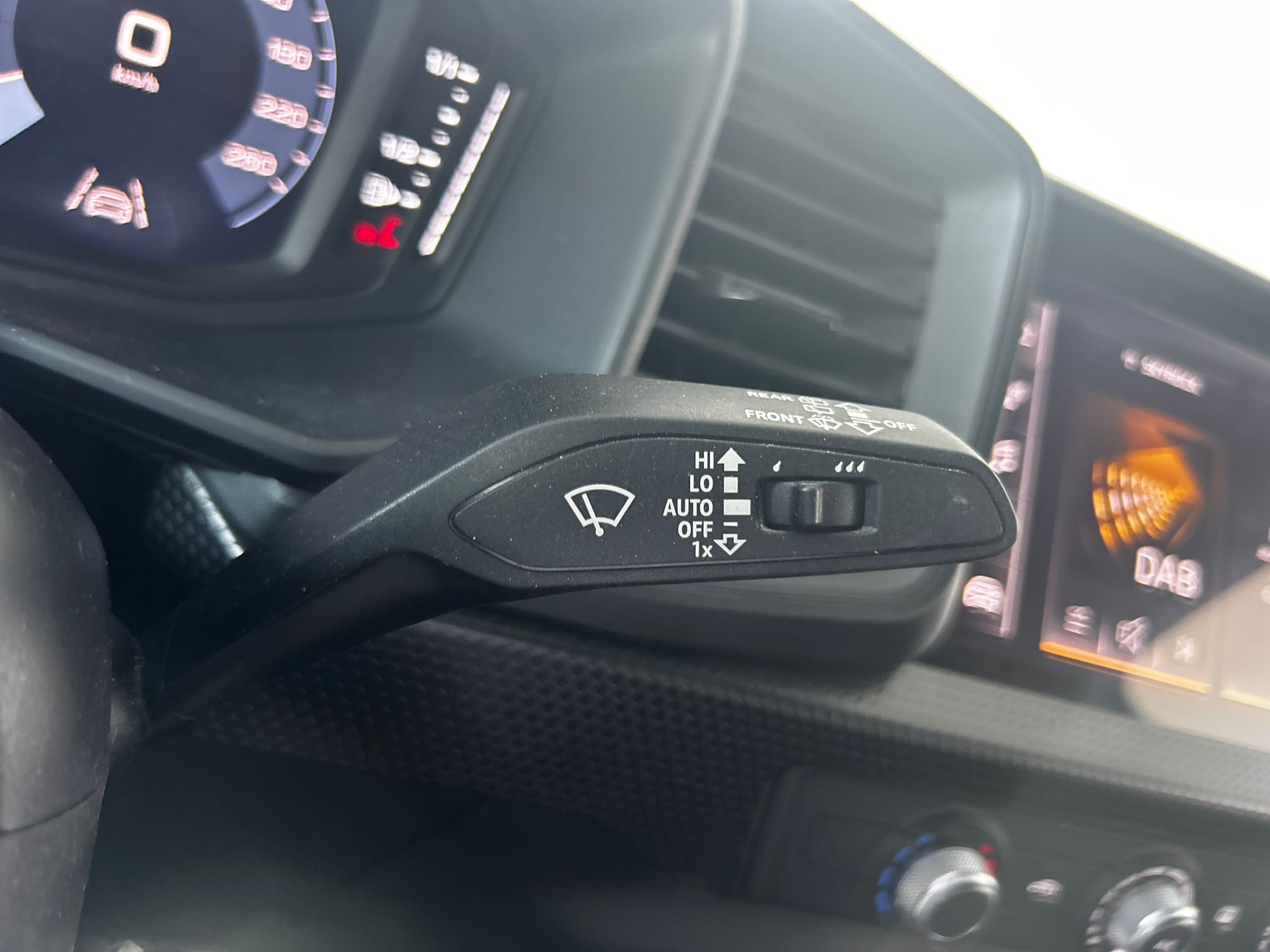 AUDI A1 Sportback 25 TFSI 95 ch BVM5 Advanced - Véhicule Occasion - Océane Auto AUDI A1 Sportback 25 TFSI 95 ch BVM5 Advanced - Véhicule Occasion Océane Auto