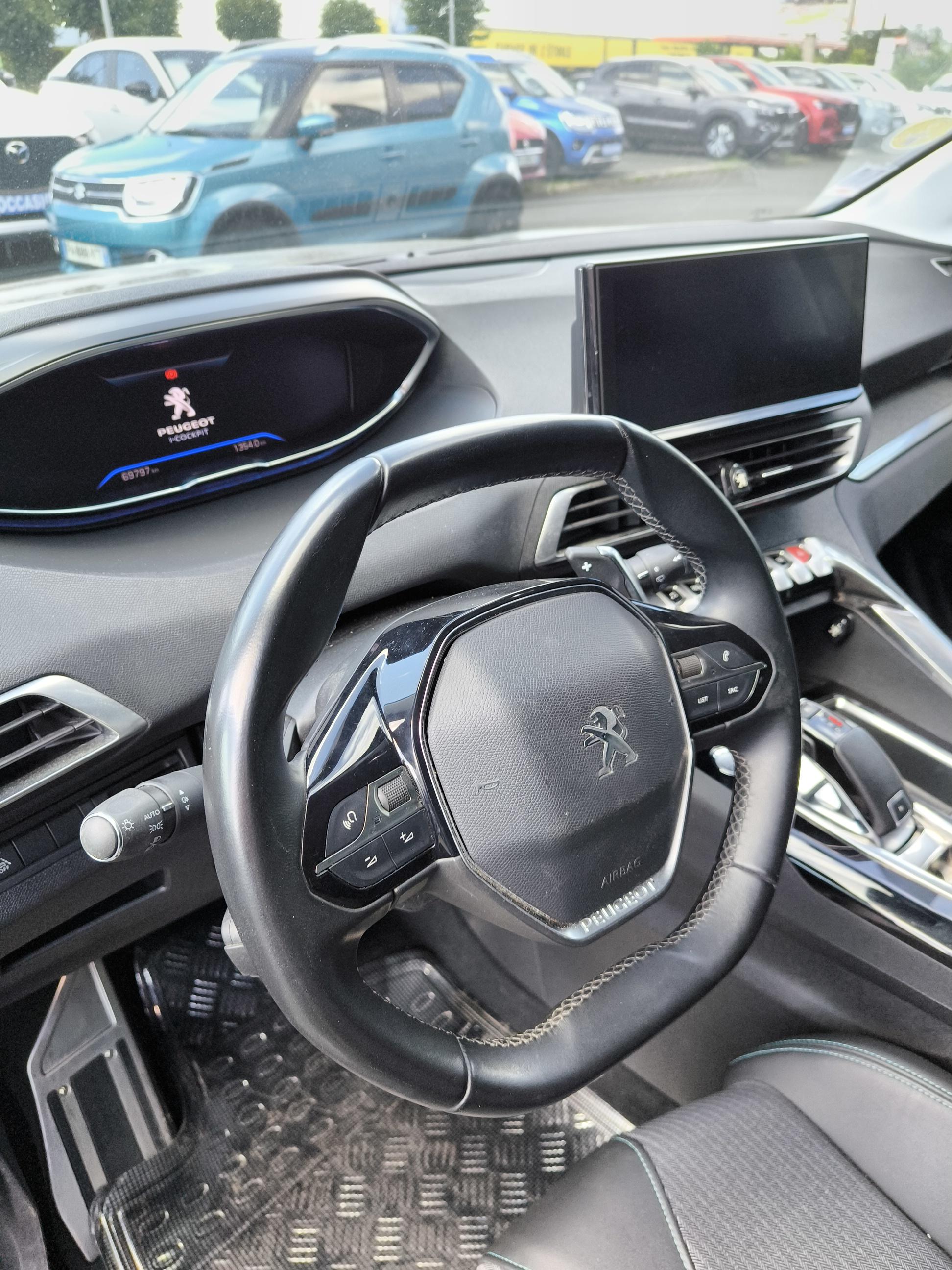 PEUGEOT 3008 BlueHDi 130ch S&S EAT8 Allure Pack - Véhicule Occasion Océane Auto