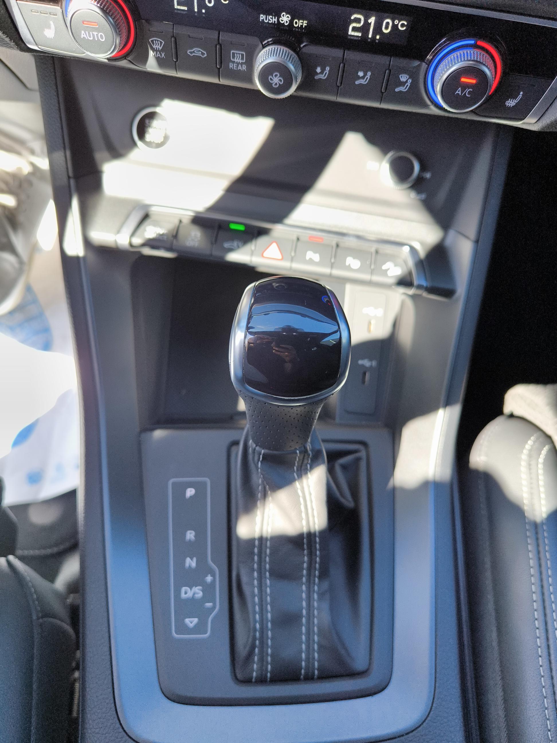 AUDI Q3 Sportback 45 TFSIe 245 ch S tronic 6 S line - Véhicule Occasion - Océane Auto AUDI Q3 Sportback 45 TFSIe 245 ch S tronic 6 S line - Véhicule Occasion Océane Auto