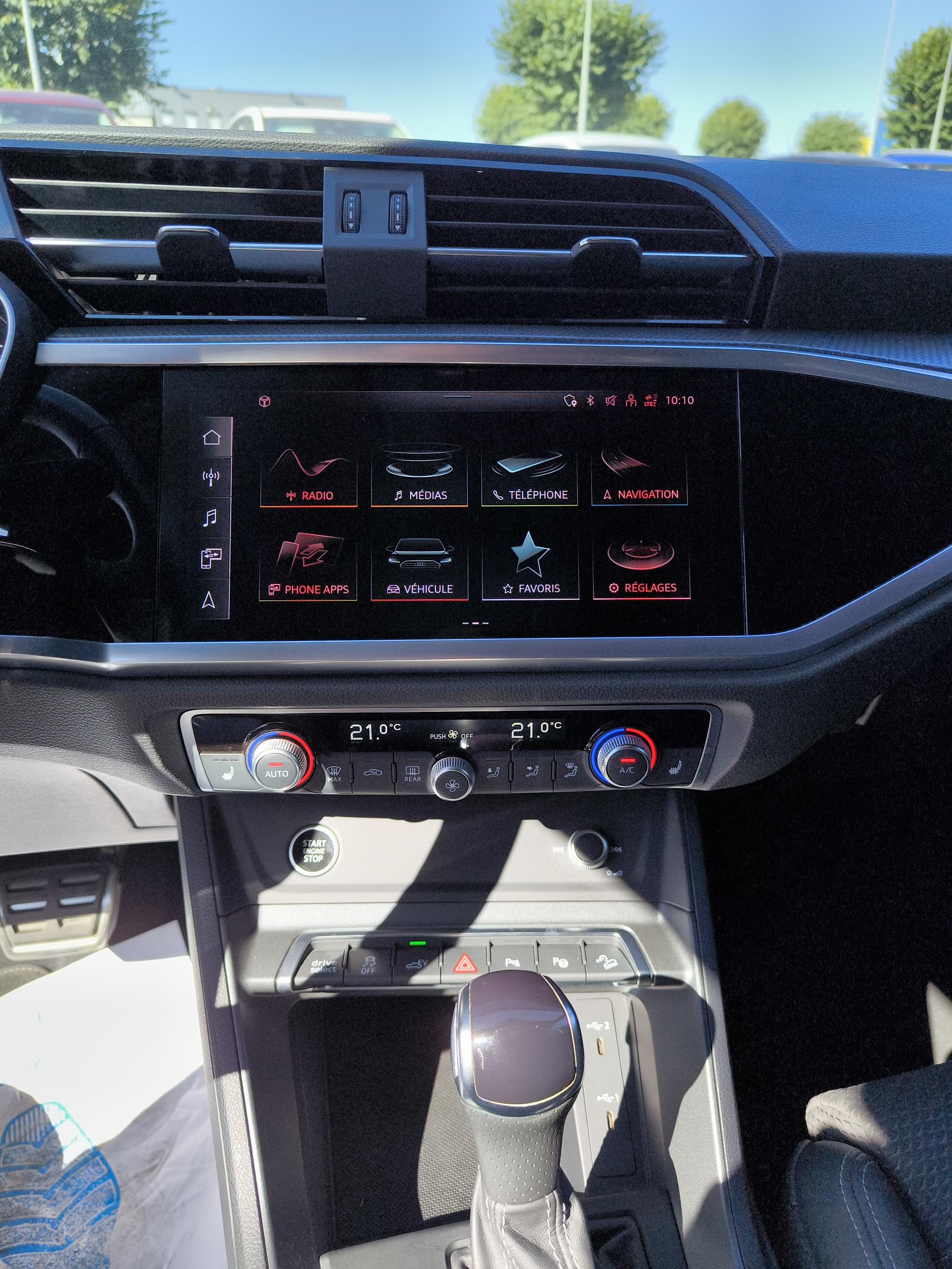AUDI Q3 Sportback 45 TFSIe 245 ch S tronic 6 S line - Véhicule Occasion - Océane Auto AUDI Q3 Sportback 45 TFSIe 245 ch S tronic 6 S line - Véhicule Occasion Océane Auto