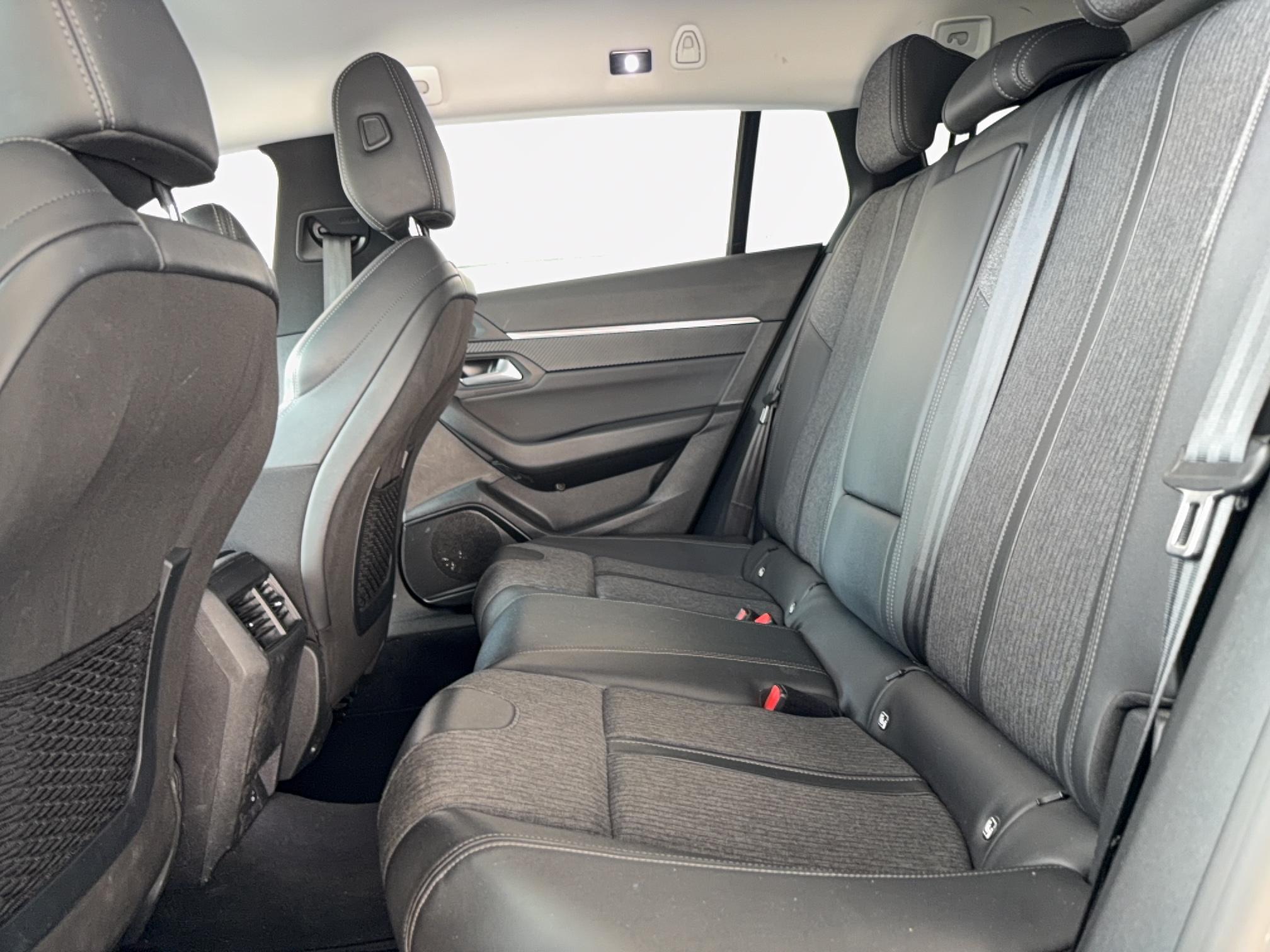 PEUGEOT 508 SW Hybrid 225 e-EAT8 Allure Pack - Véhicule Occasion - Océane Auto PEUGEOT 508 SW Hybrid 225 e-EAT8 Allure Pack - Véhicule Occasion Océane Auto
