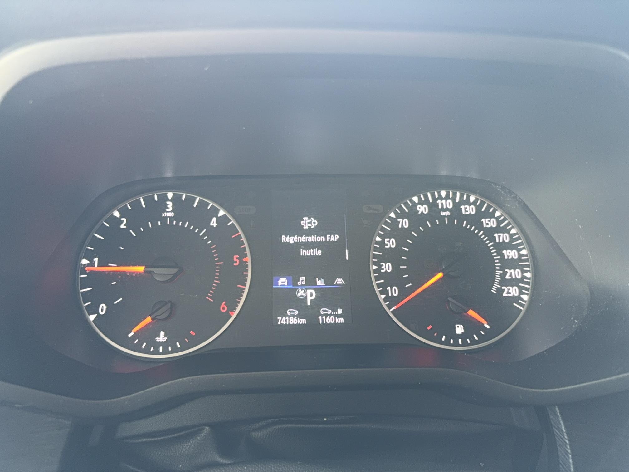 NISSAN Primastar Combi L2H1 3.0t 2.0 dCi 150 S/S DCT N-Connecta - Véhicule Occasion - Océane Auto NISSAN Primastar Combi L2H1 3.0t 2.0 dCi 150 S/S DCT N-Connecta - Véhicule Occasion Océane Auto