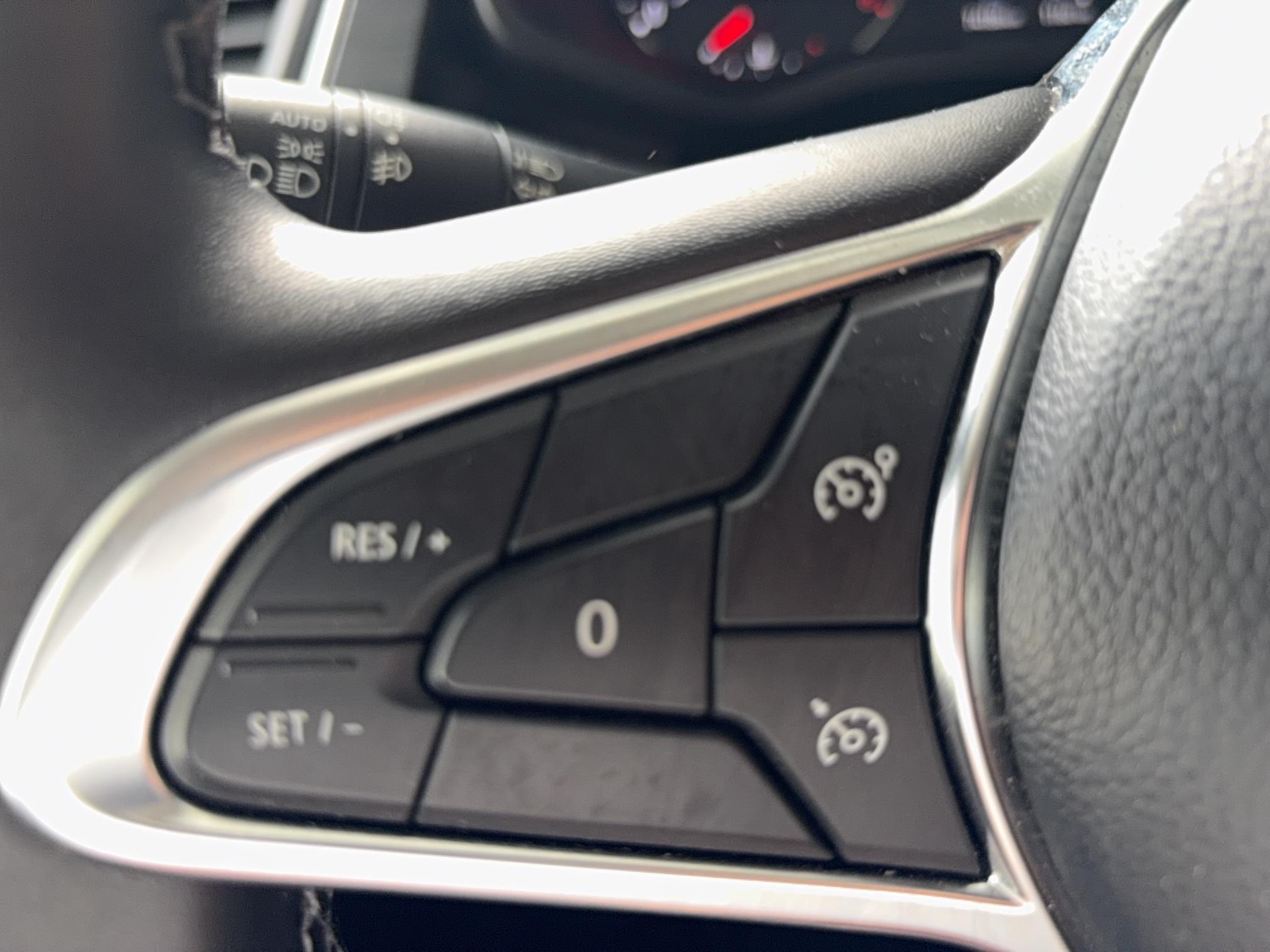 NISSAN Primastar Combi L2H1 3.0t 2.0 dCi 150 S/S DCT N-Connecta - Véhicule Occasion - Océane Auto NISSAN Primastar Combi L2H1 3.0t 2.0 dCi 150 S/S DCT N-Connecta - Véhicule Occasion Océane Auto