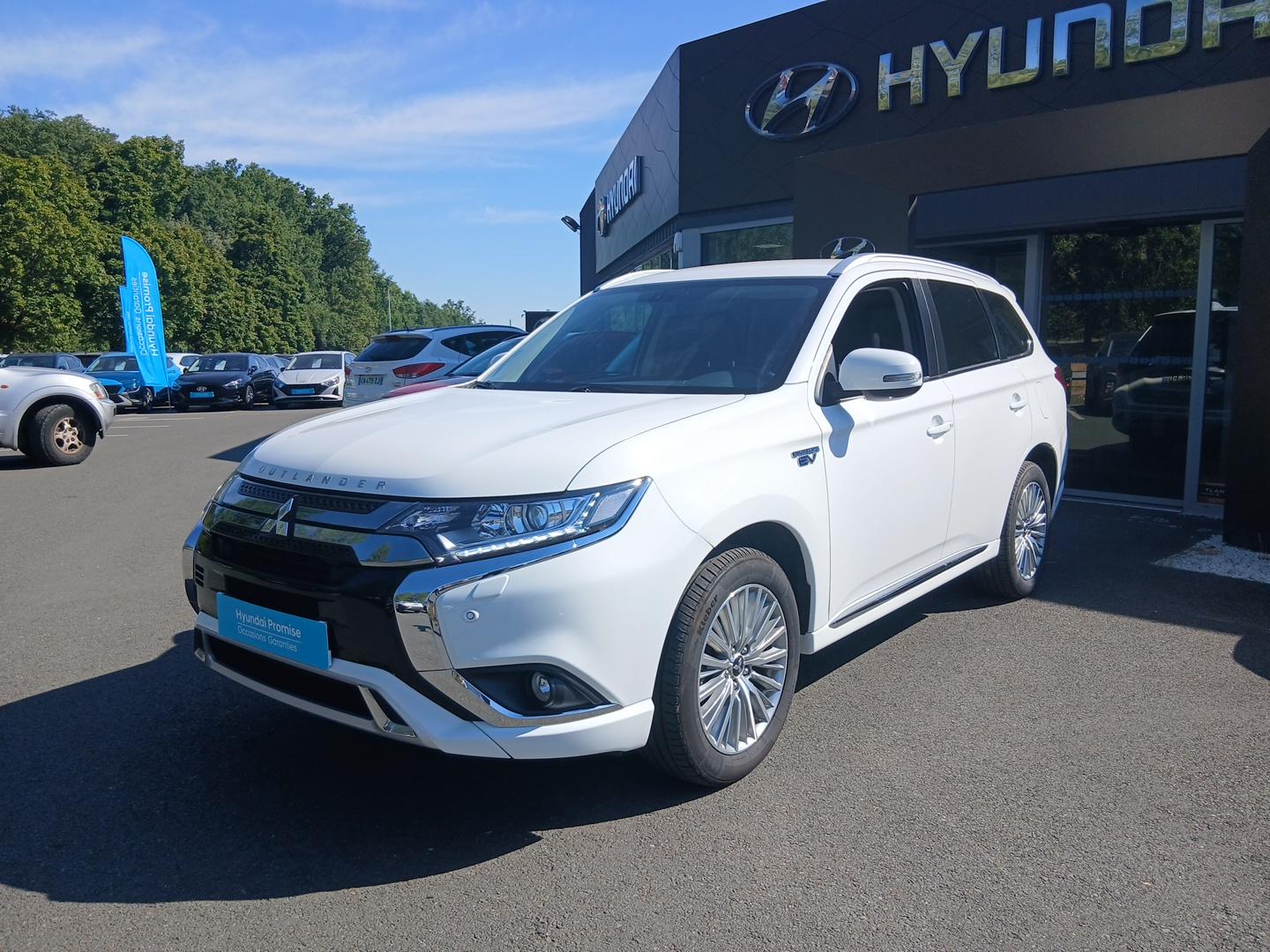 MITSUBISHI Outlander 2.4l PHEV Twin Motor 4WD Business - Véhicule Occasion - Océane Auto MITSUBISHI Outlander 2.4l PHEV Twin Motor 4WD Business - Véhicule Occasion Océane Auto