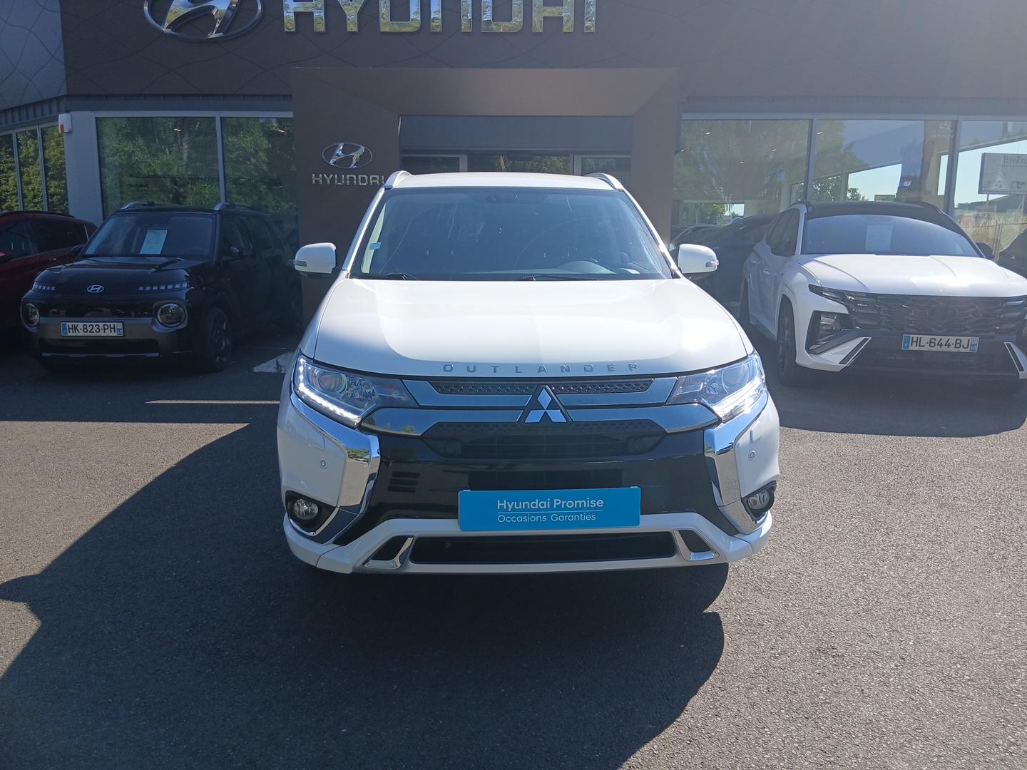 MITSUBISHI Outlander 2.4l PHEV Twin Motor 4WD Business - Véhicule Occasion - Océane Auto MITSUBISHI Outlander 2.4l PHEV Twin Motor 4WD Business - Véhicule Occasion Océane Auto