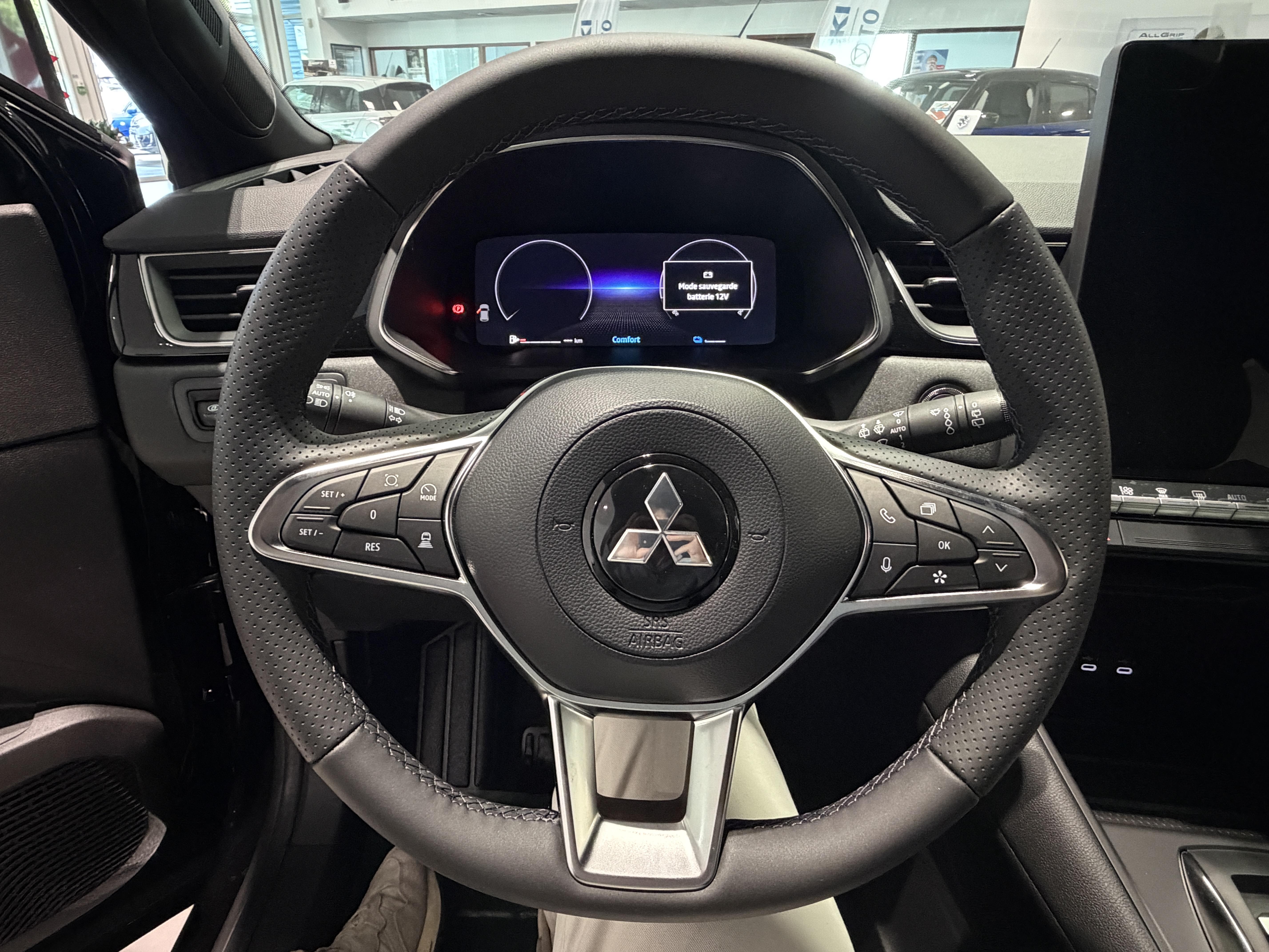 MITSUBISHI Grandis 1.8 MPI HEV 158 Intense - Véhicule Occasion Océane Auto