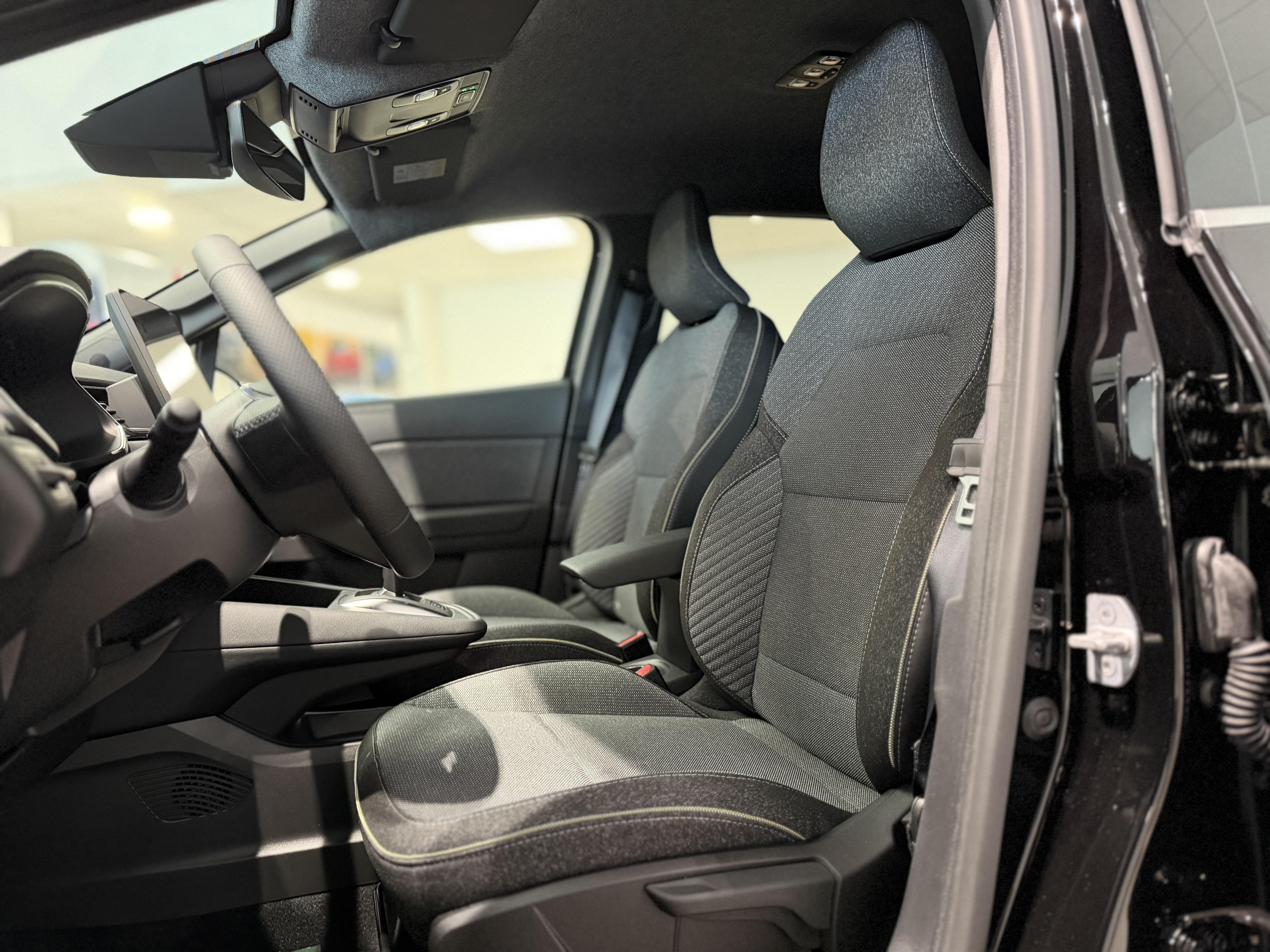 MITSUBISHI Grandis 1.8 MPI HEV 158 Intense - Véhicule Occasion Océane Auto