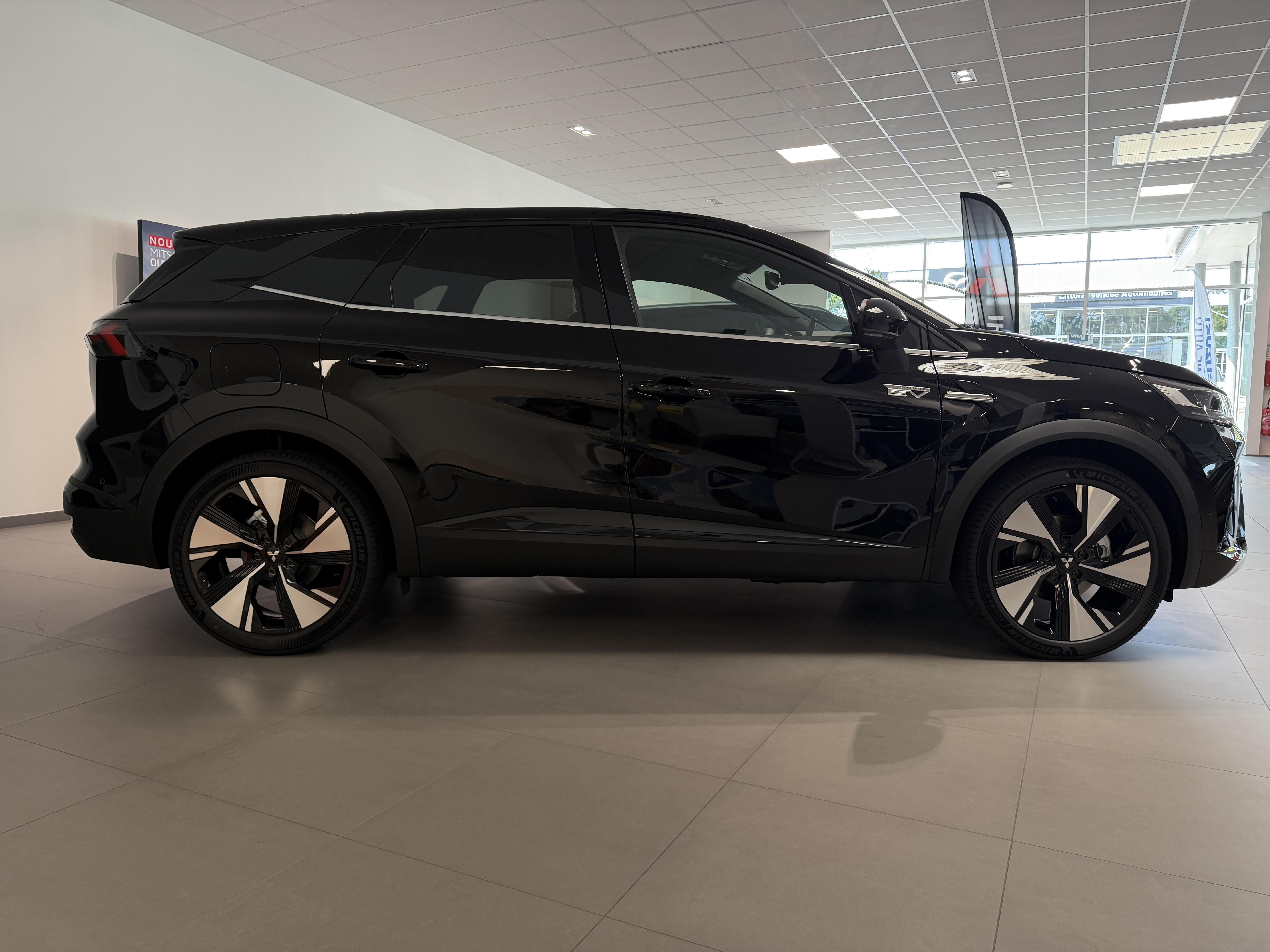 MITSUBISHI Grandis 1.8 MPI HEV 158 Intense - Véhicule Occasion Océane Auto