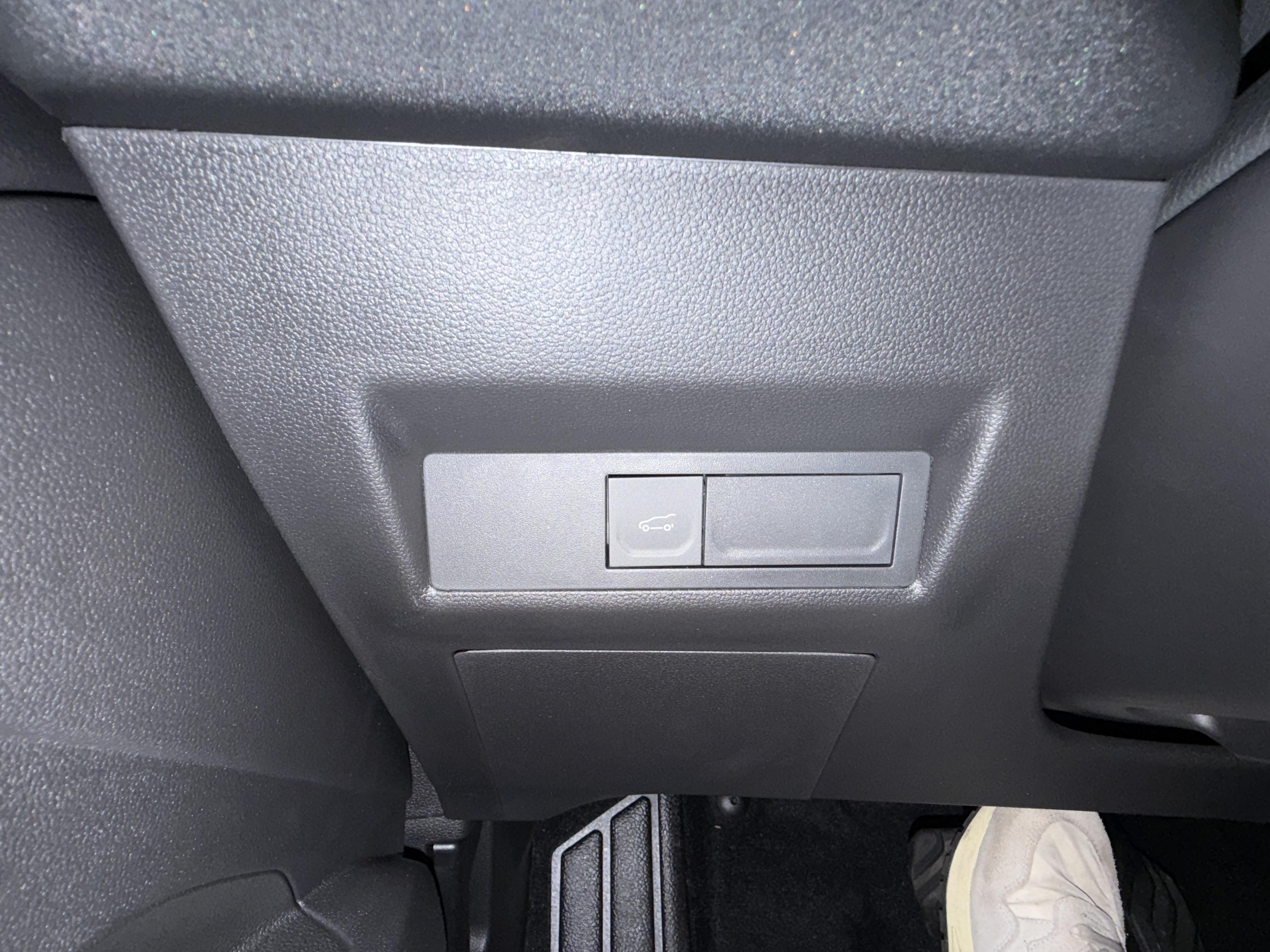 MITSUBISHI Grandis 1.8 MPI HEV 158 Intense - Véhicule Occasion Océane Auto