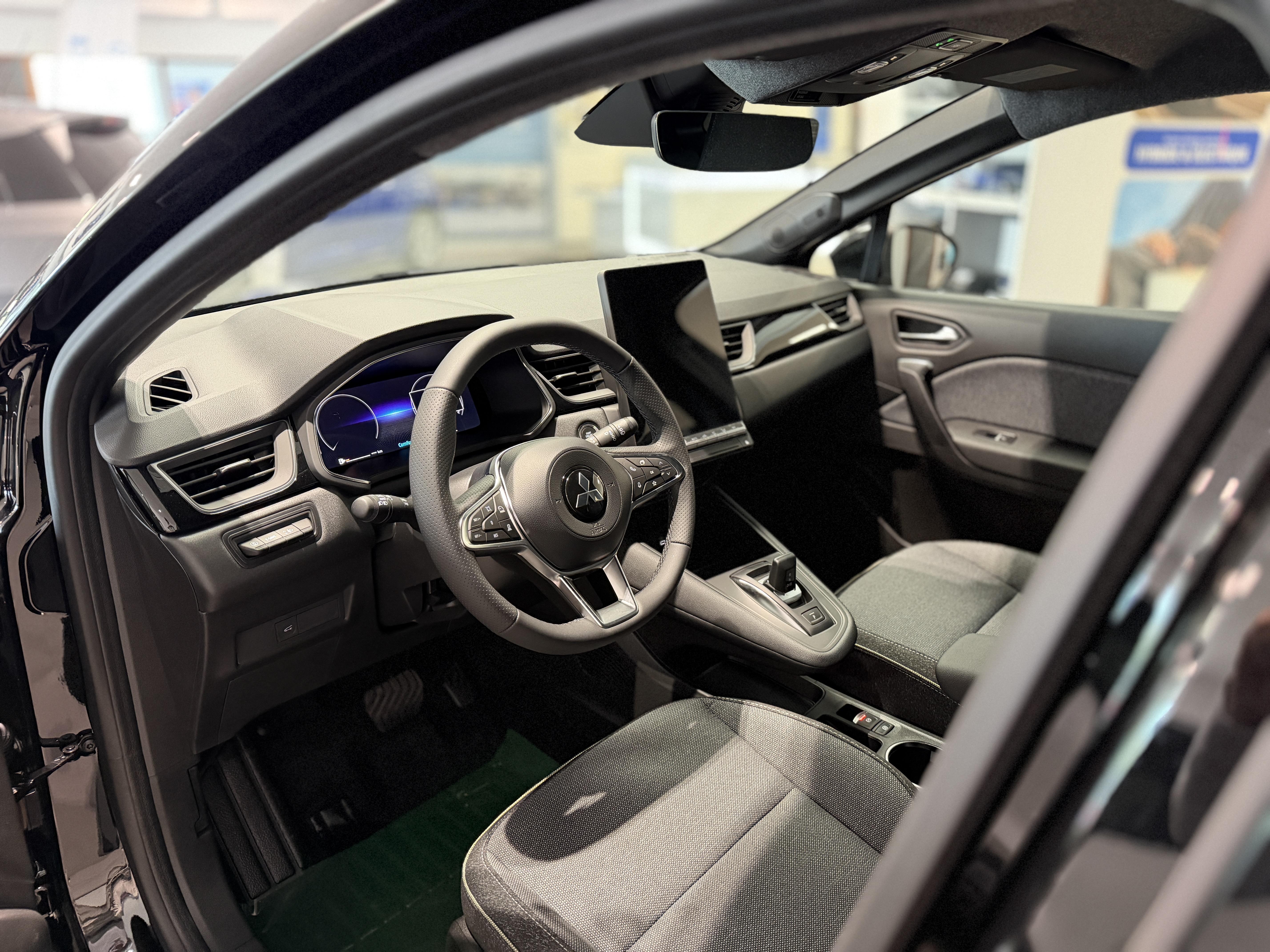 MITSUBISHI Grandis 1.8 MPI HEV 158 Intense - Véhicule Occasion Océane Auto