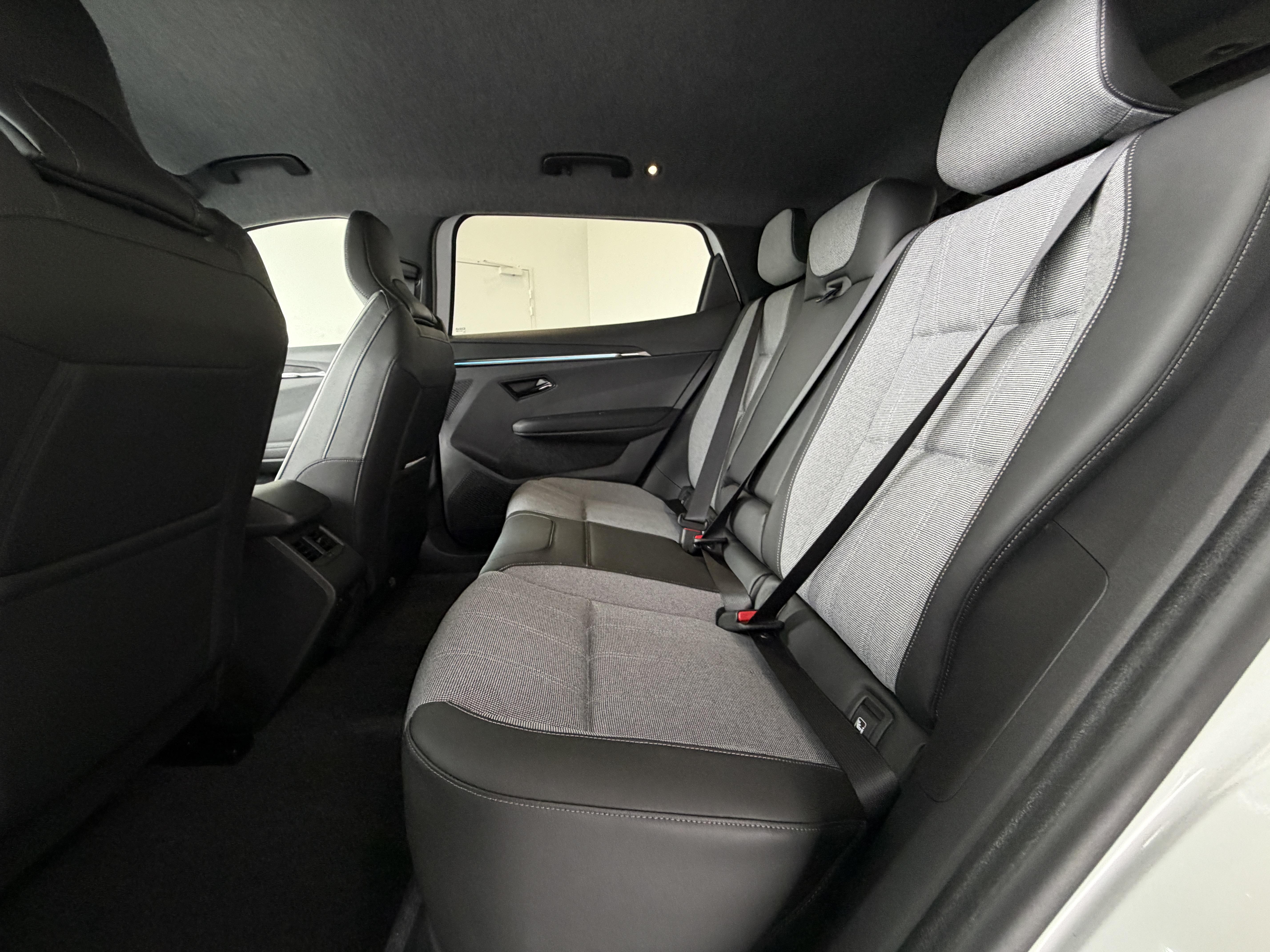 MITSUBISHI Eclipse Cross BEV 218 87 kWh 22KW Invite+ - Véhicule Occasion Océane Auto