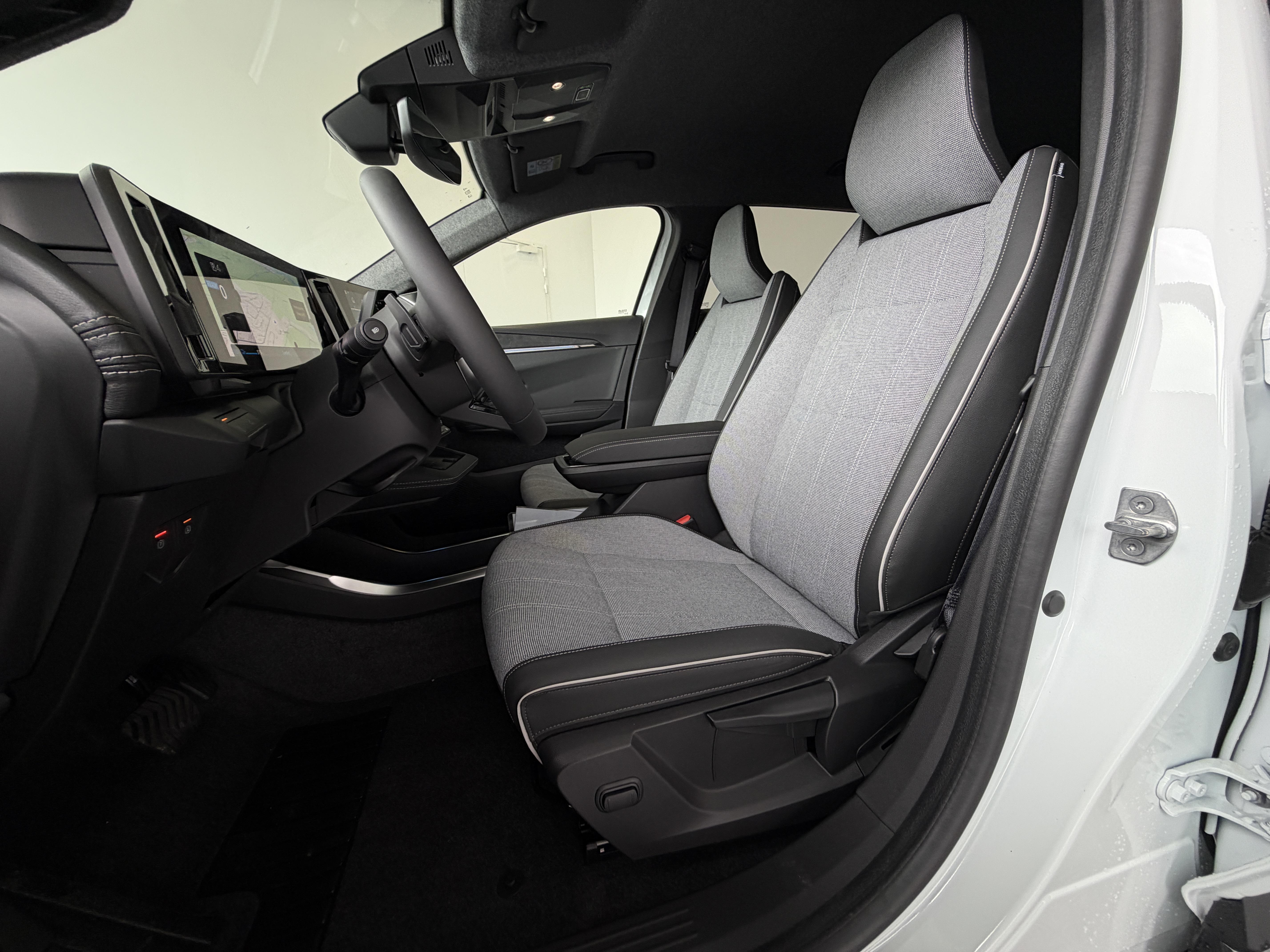 MITSUBISHI Eclipse Cross BEV 218 87 kWh 22KW Invite+ - Véhicule Occasion Océane Auto