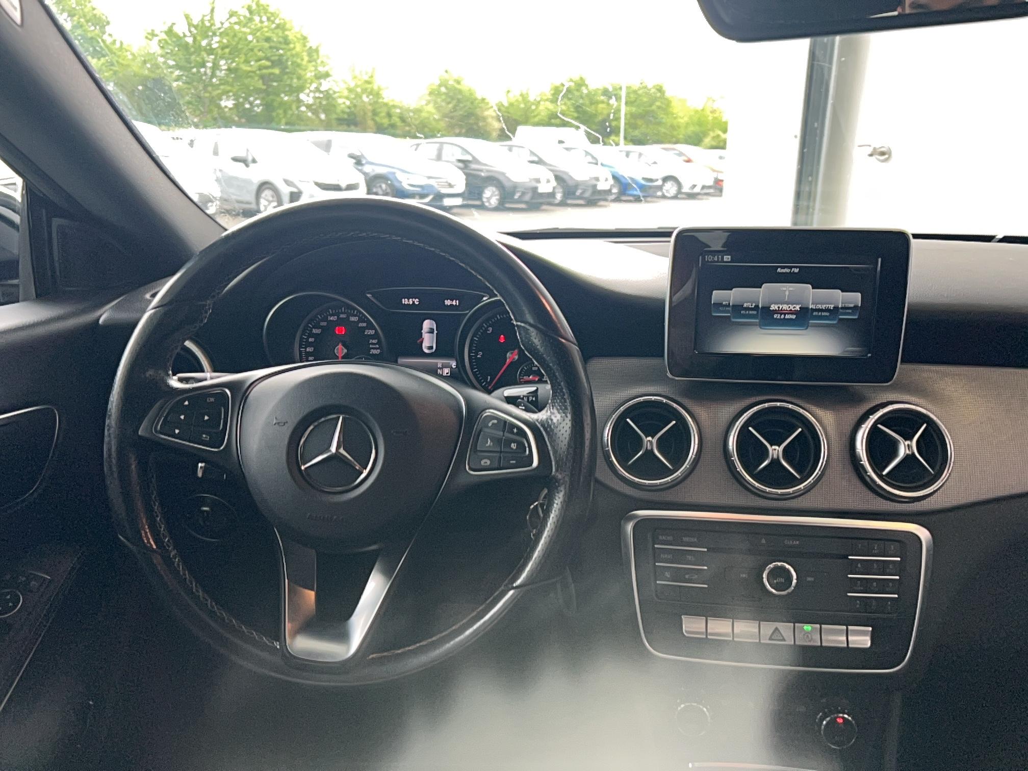 MERCEDES CLA 200 d 4Matic Inspiration 7-G DCT A - Véhicule Occasion Océane Auto