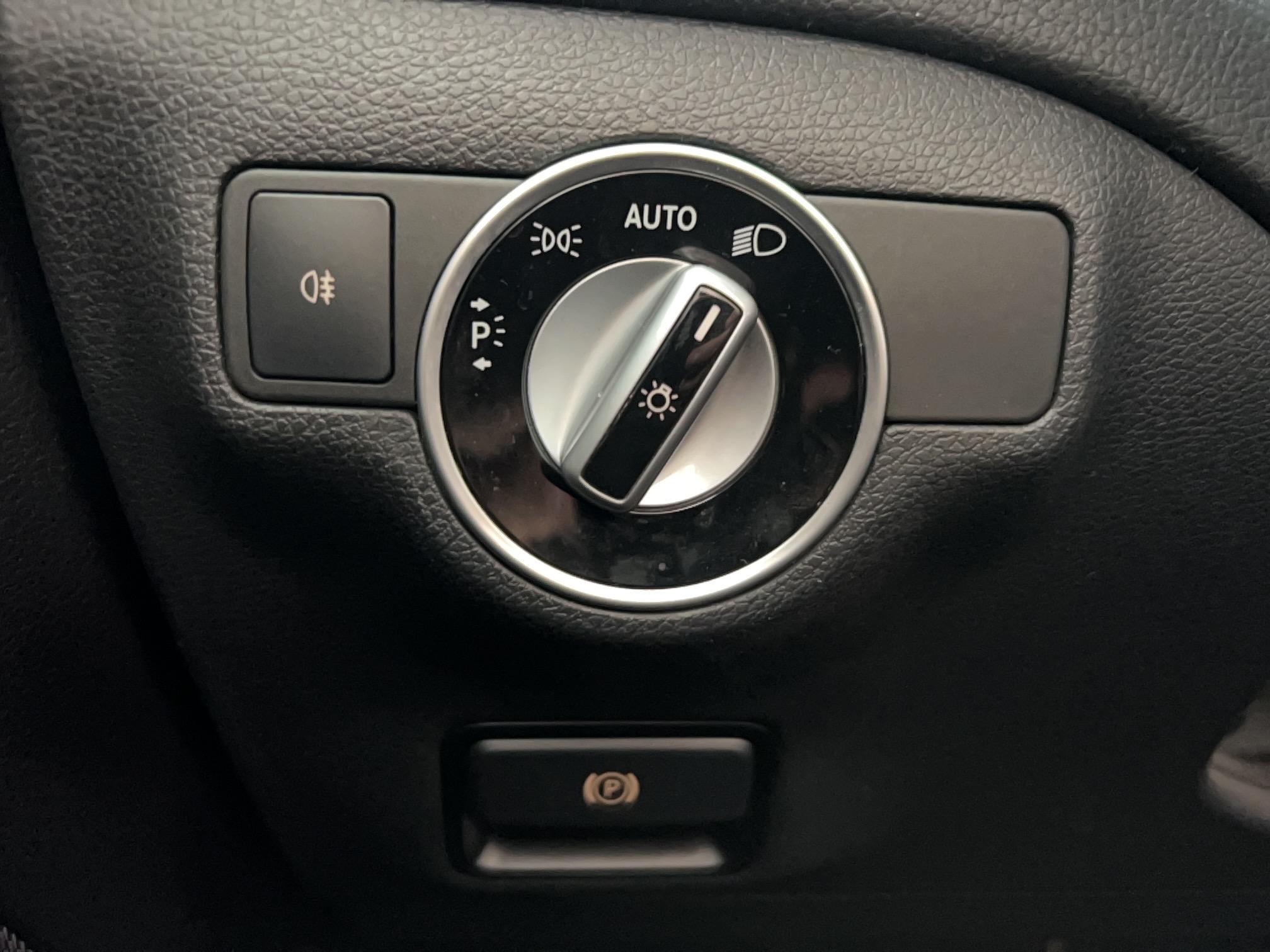MERCEDES CLA 200 d 4Matic Inspiration 7-G DCT A - Véhicule Occasion Océane Auto