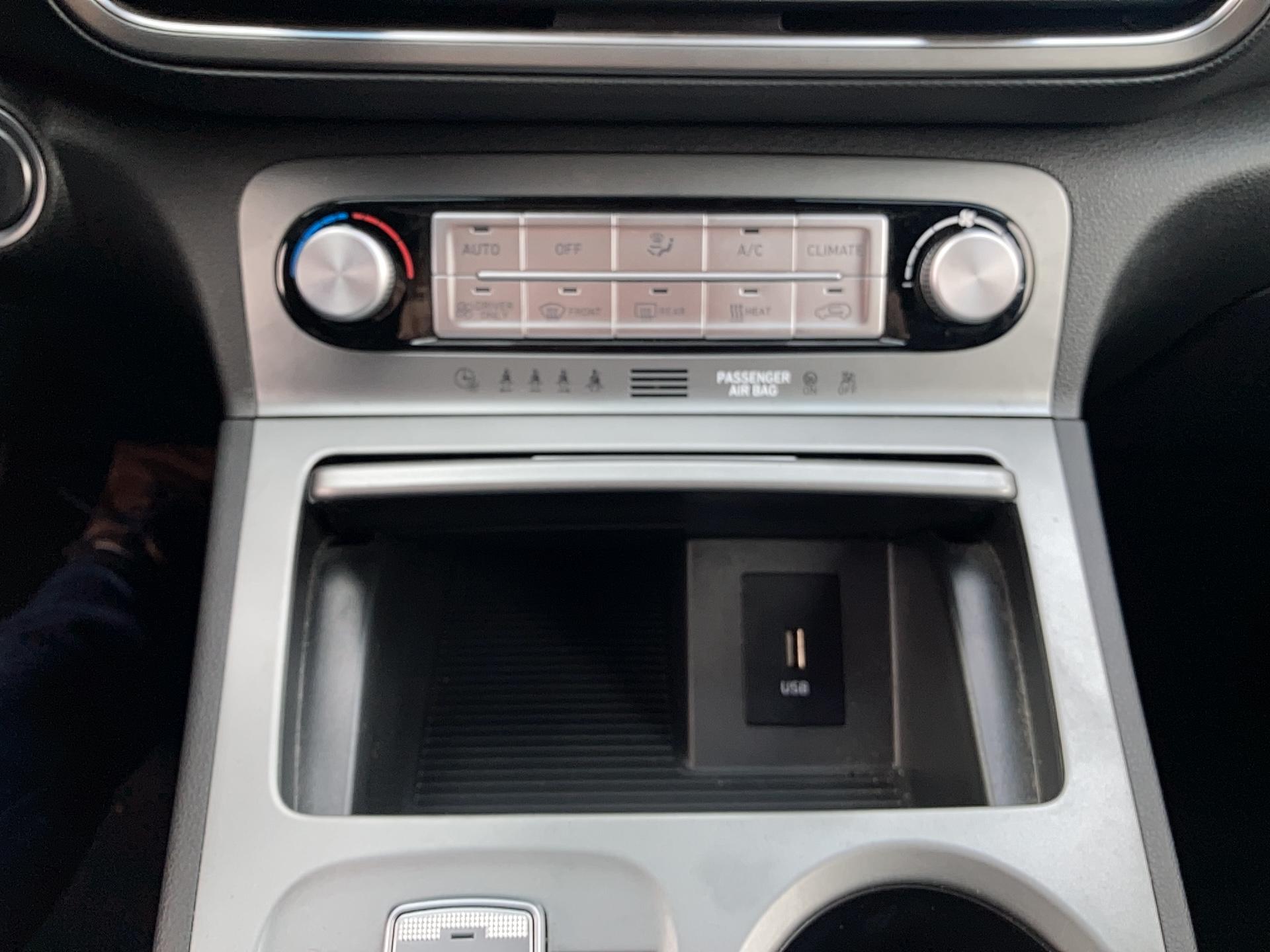 HYUNDAI Kona Electrique 39 kWh - 136 ch Intuitive - Véhicule Occasion Océane Auto