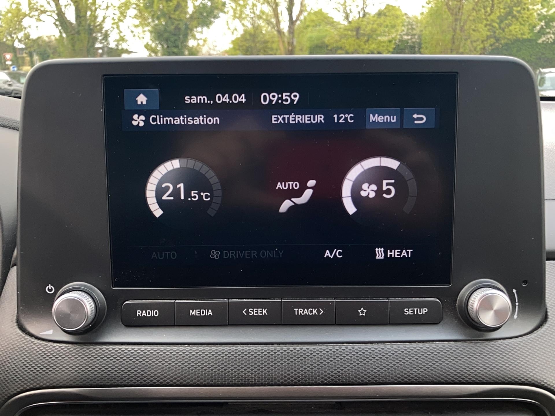 HYUNDAI Kona Electrique 39 kWh - 136 ch Intuitive - Véhicule Occasion Océane Auto