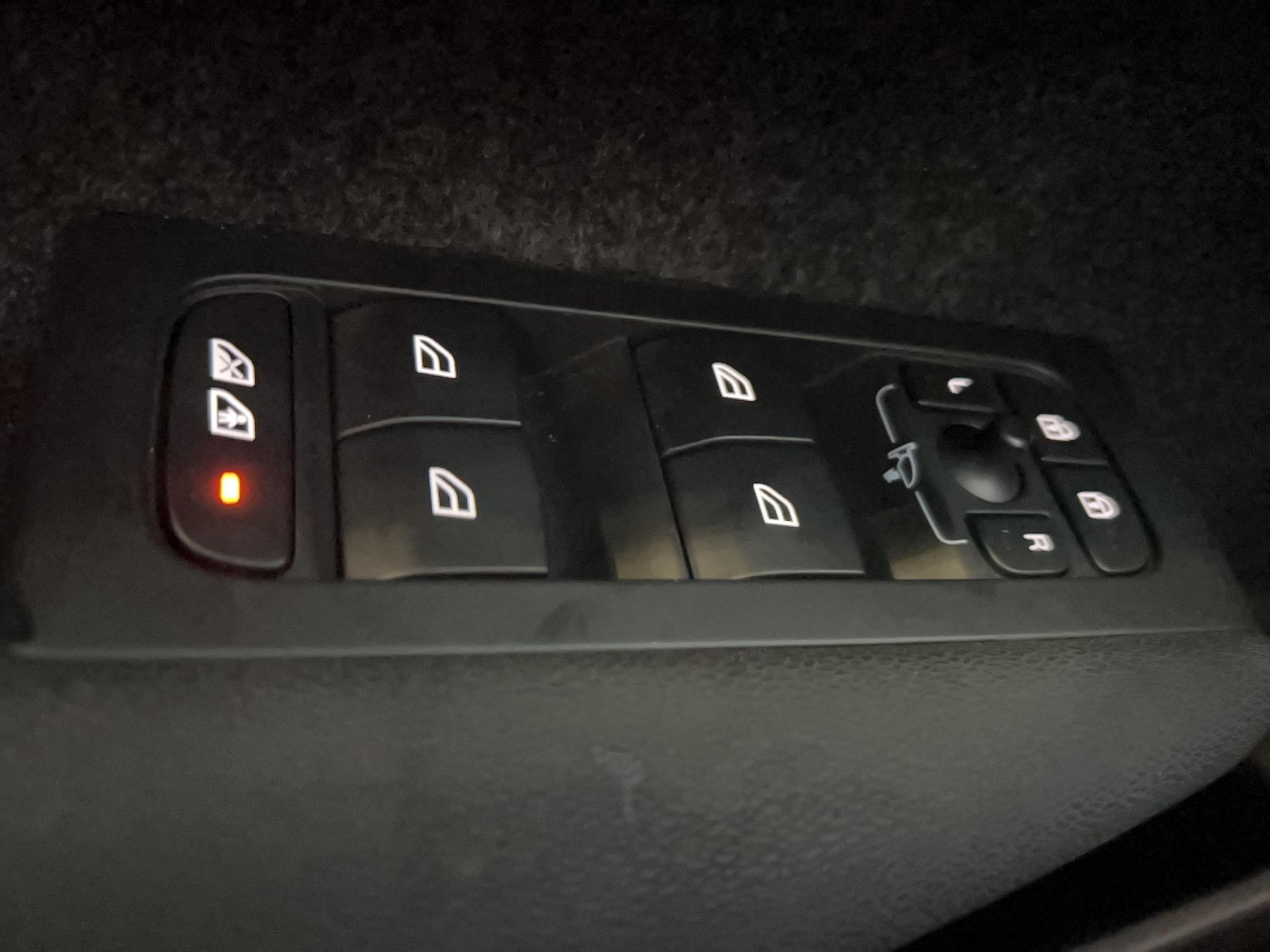 VOLVO XC40 Recharge Twin AWD 408 ch 1EDT Plus - Véhicule Occasion Océane Auto