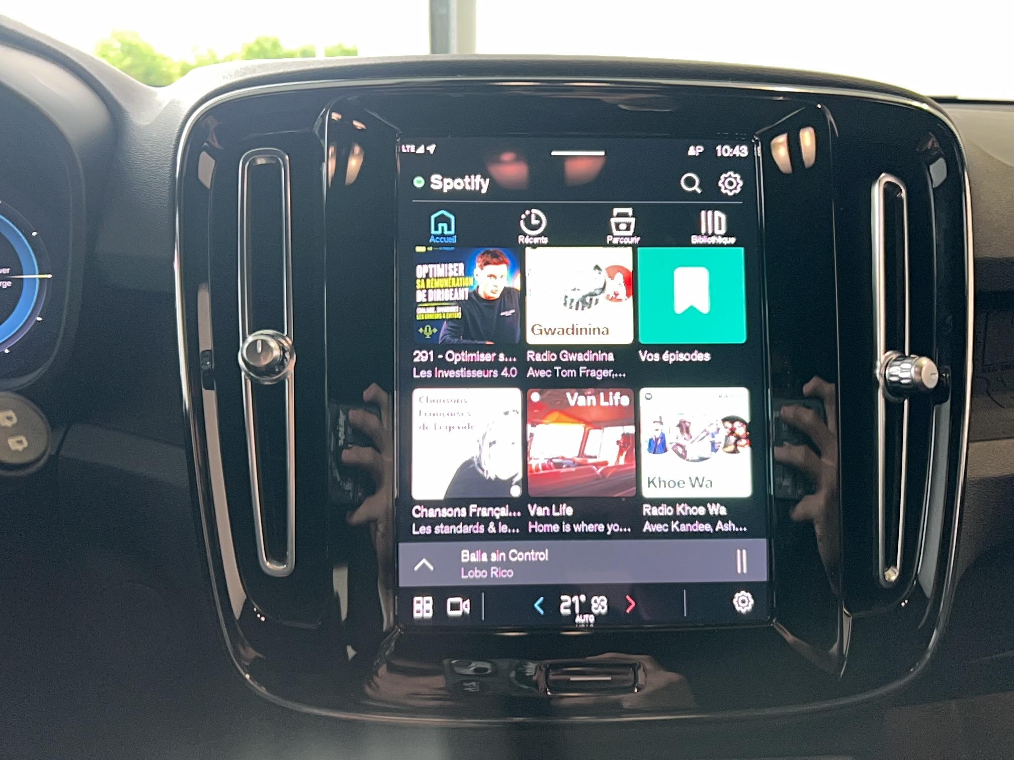 VOLVO XC40 Recharge Twin AWD 408 ch 1EDT Plus - Véhicule Occasion Océane Auto