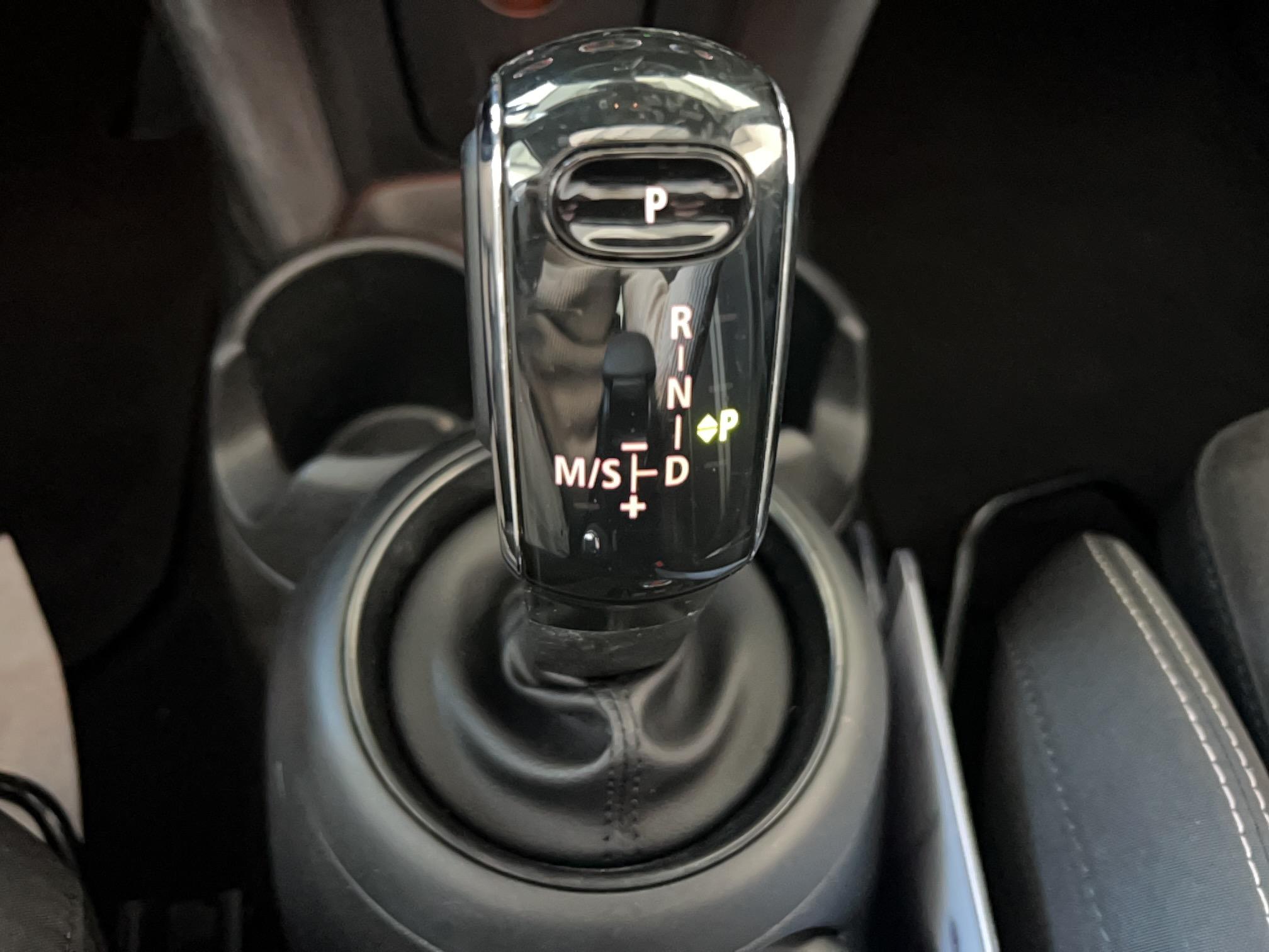 MINI Hatch 5 Portes Cooper 136 ch BVA6  - Véhicule Occasion Océane Auto
