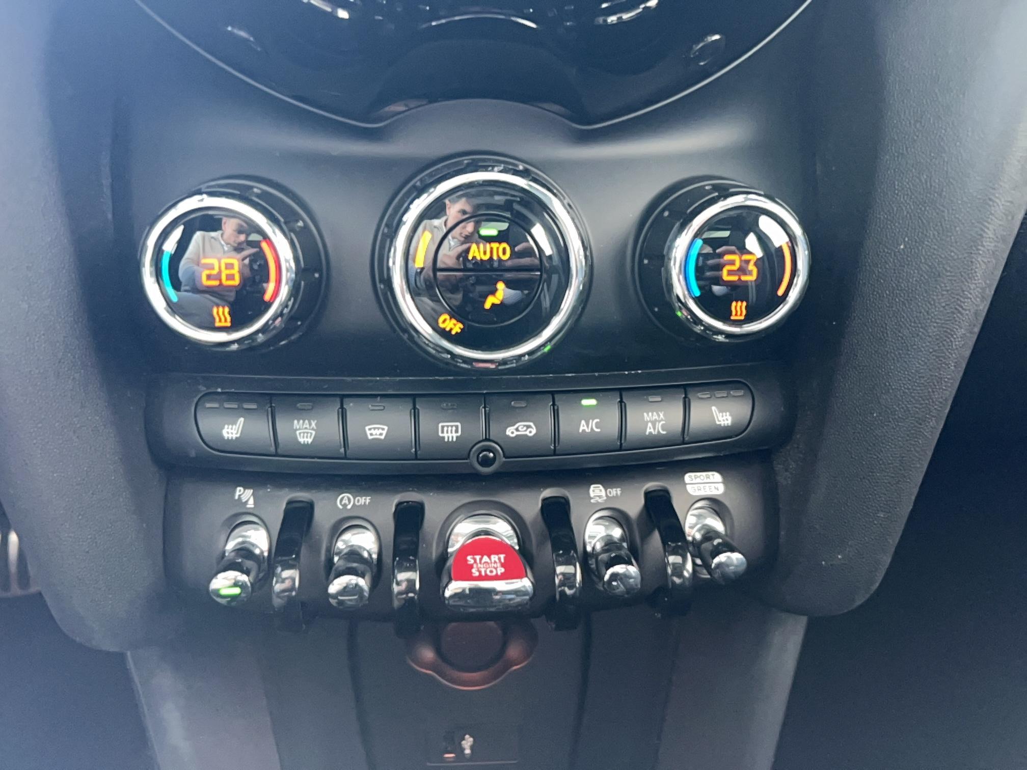MINI Hatch 5 Portes Cooper 136 ch BVA6  - Véhicule Occasion Océane Auto