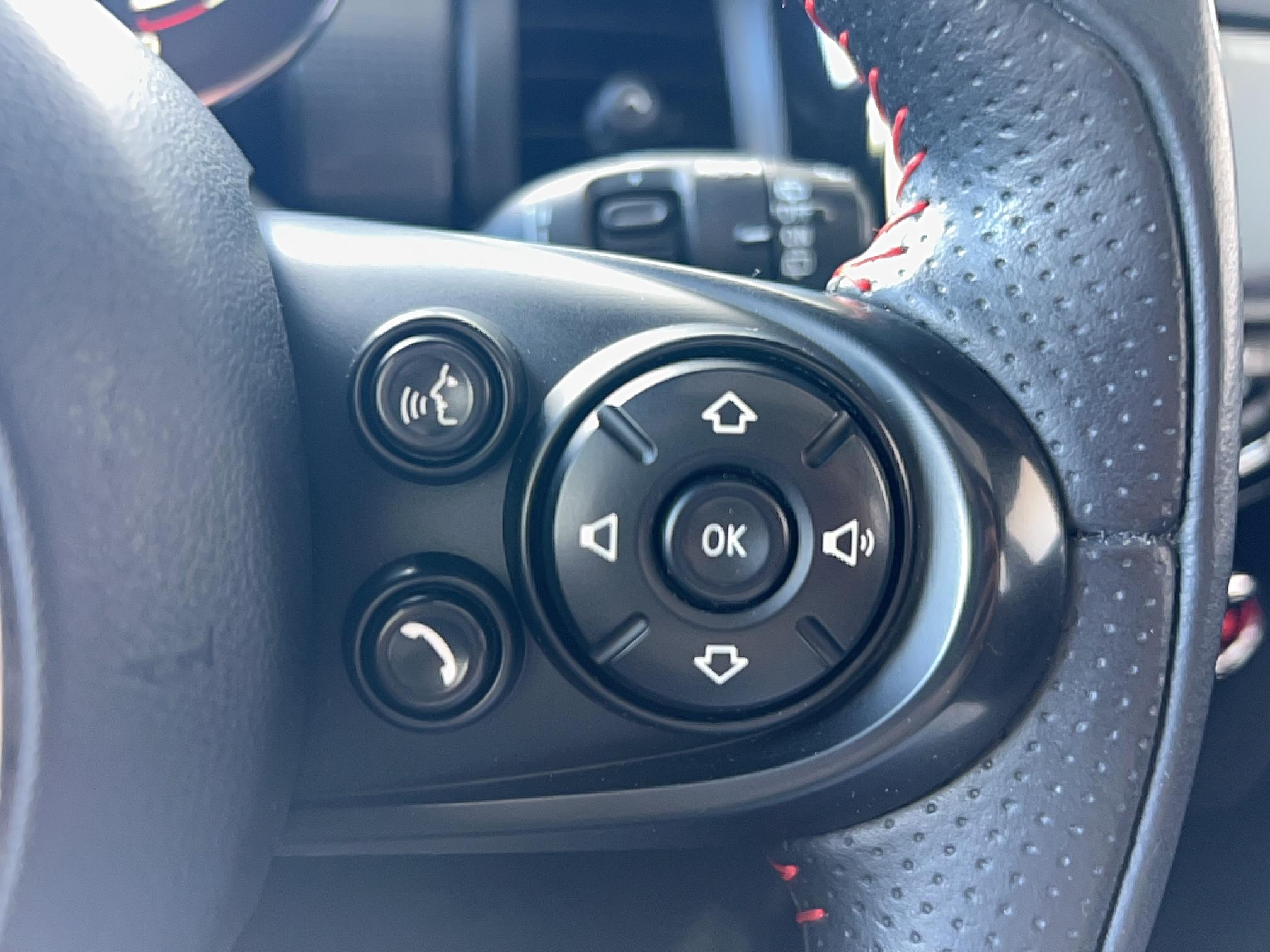MINI Hatch 5 Portes Cooper 136 ch BVA6  - Véhicule Occasion Océane Auto
