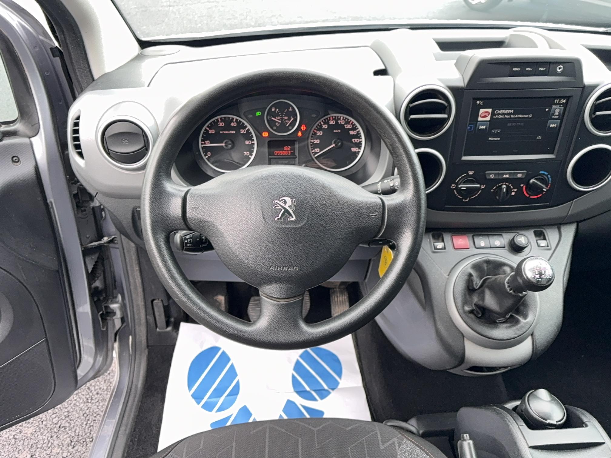 PEUGEOT Partner Tepee 1.6 BlueHDi 100ch BVM5 Style - Véhicule Occasion Océane Auto