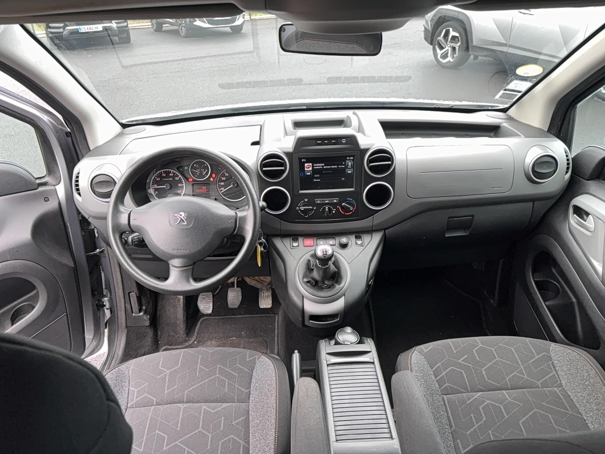 PEUGEOT Partner Tepee 1.6 BlueHDi 100ch BVM5 Style - Véhicule Occasion Océane Auto