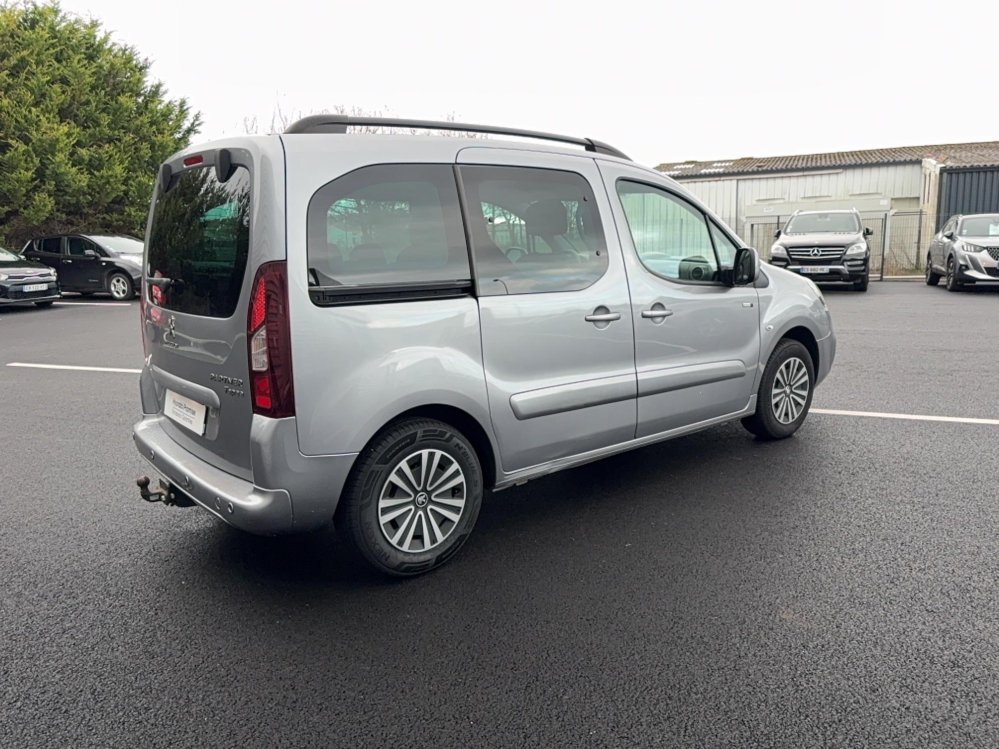 PEUGEOT Partner Tepee 1.6 BlueHDi 100ch BVM5 Style - Véhicule Occasion Océane Auto