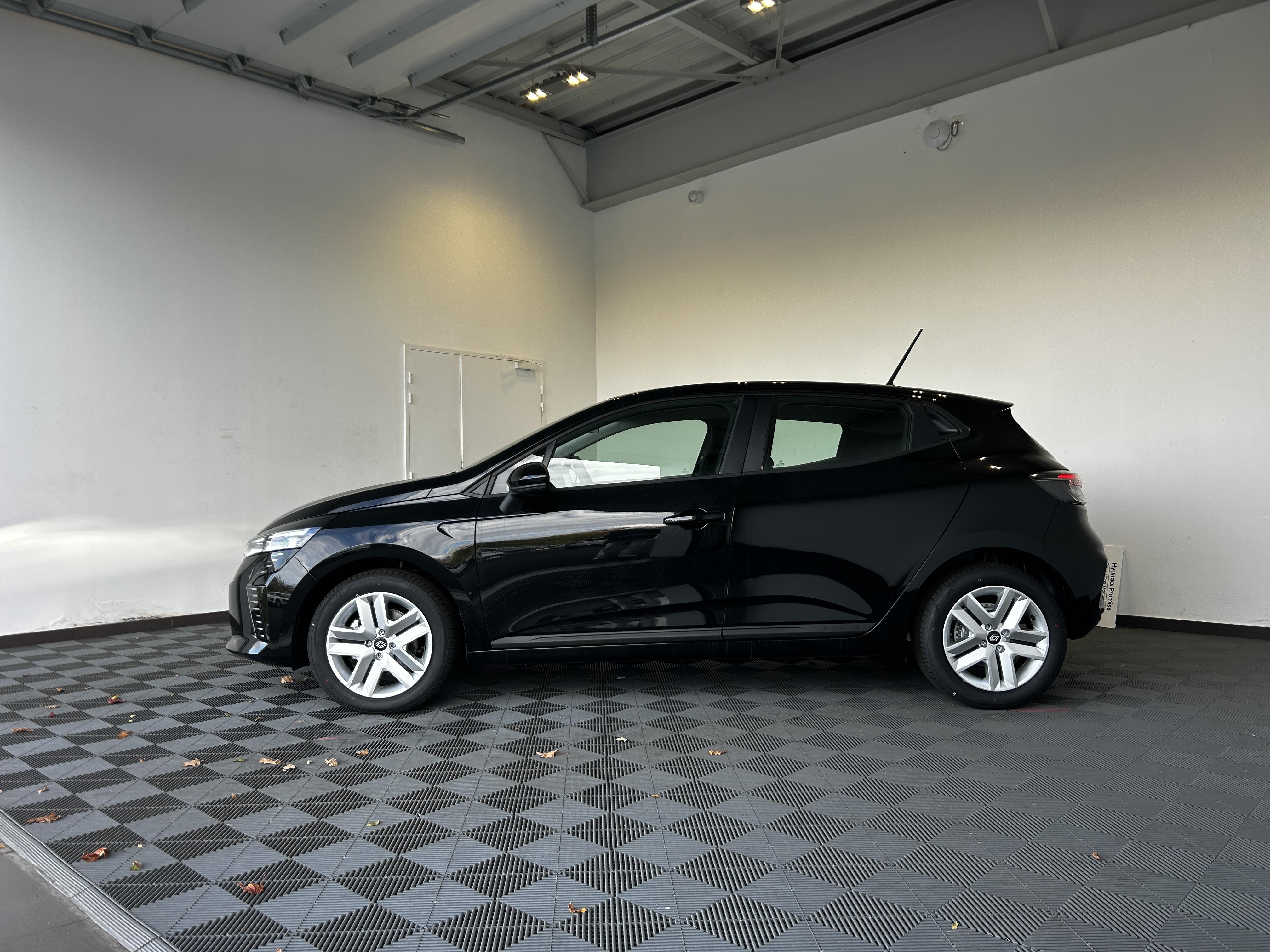 RENAULT Clio Blue dCi 100 ch GSR2 Evolution - Véhicule Occasion Océane Auto