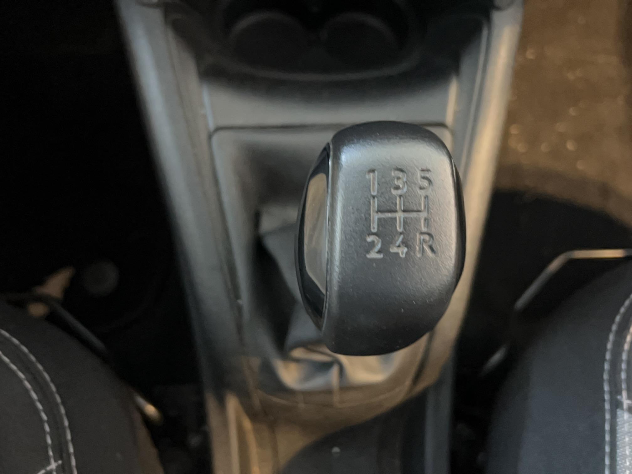 PEUGEOT 208 1,0 vti 68cv Active Business - Véhicule Occasion Océane Auto