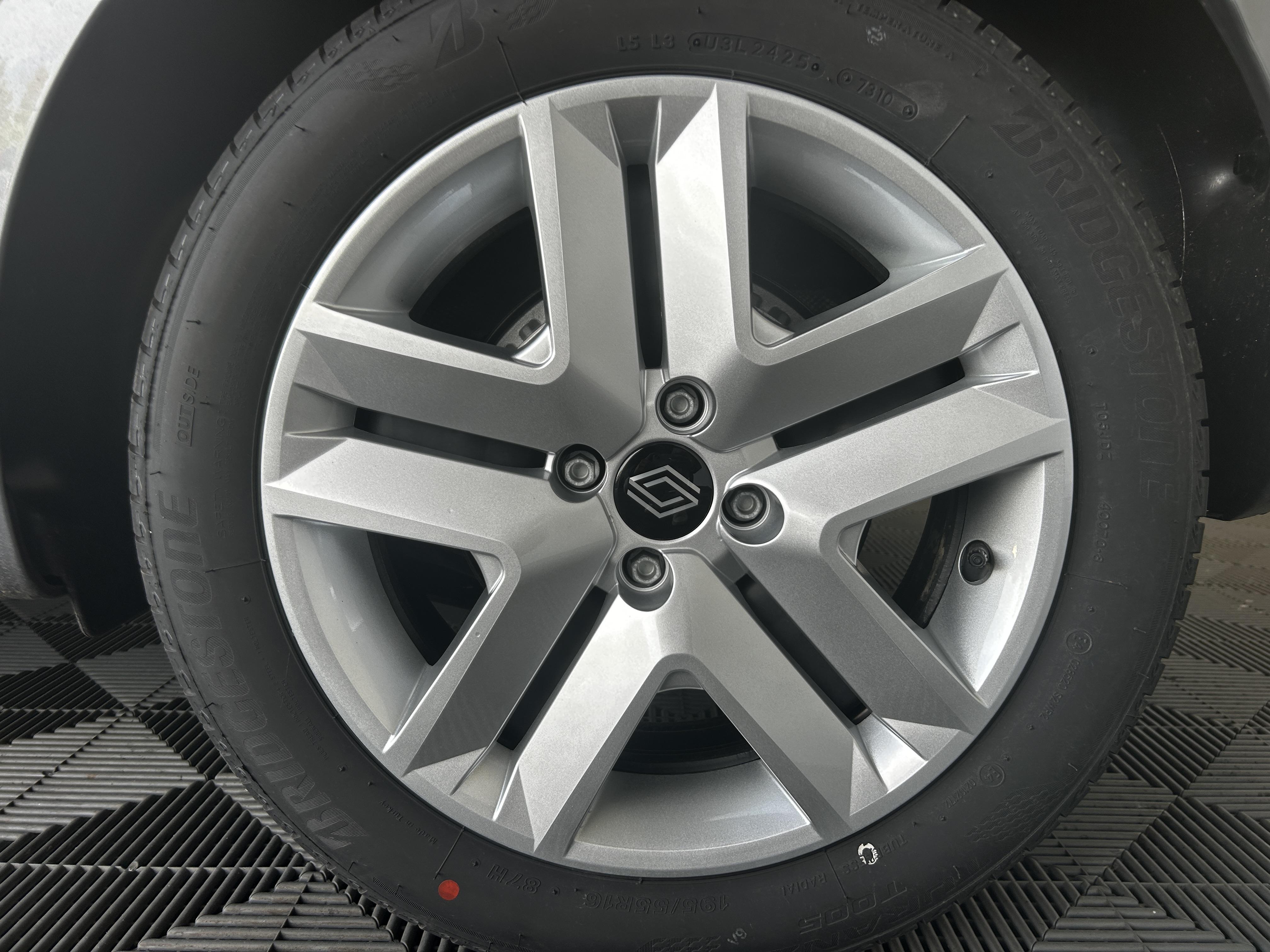 RENAULT Clio TCe 90 ch GSR2 Evolution - Véhicule Occasion Océane Auto