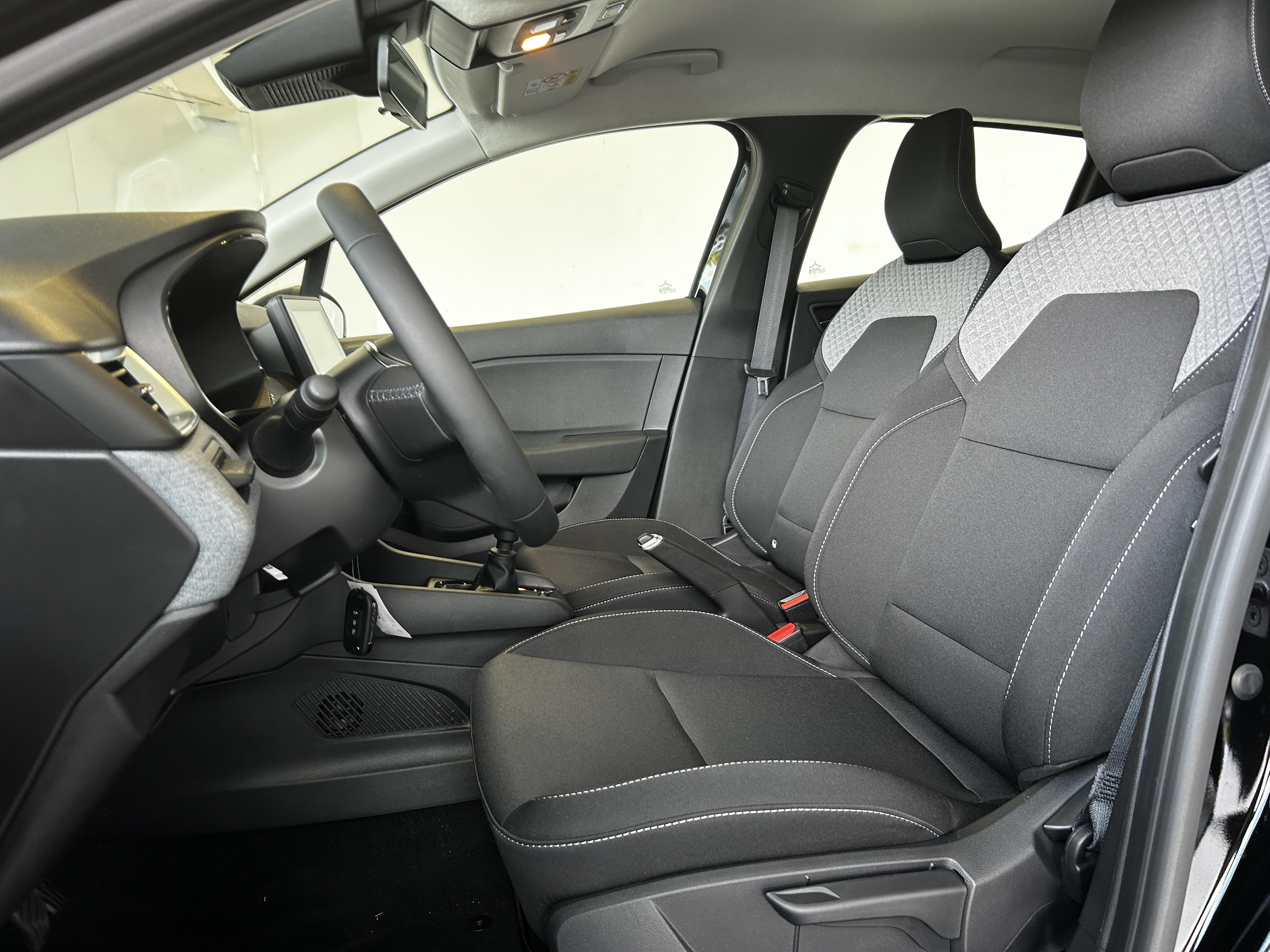 RENAULT Clio Blue dCi 100 ch GSR2 Evolution - Véhicule Occasion Océane Auto