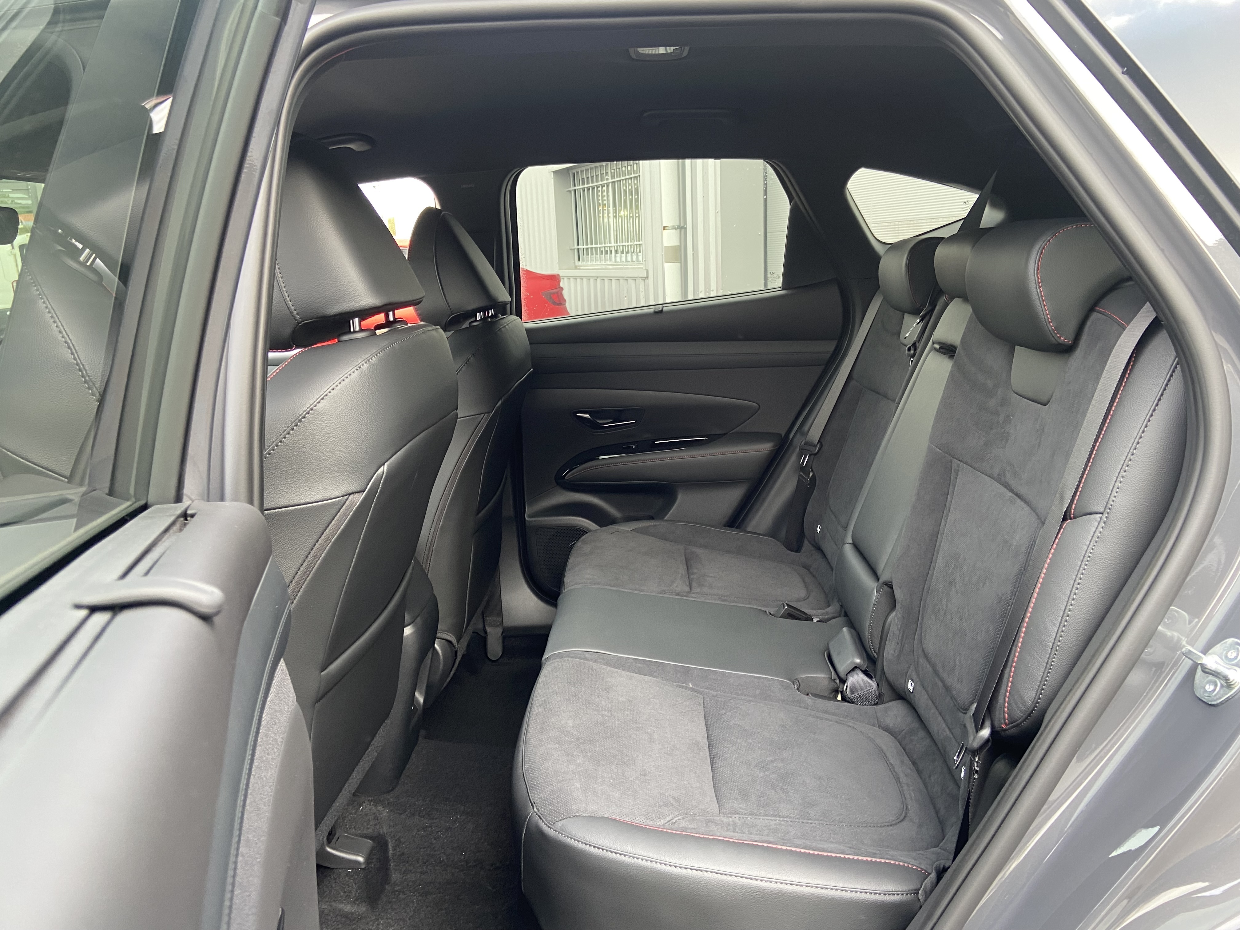HYUNDAI Tucson 1.6 T-GDI 215 HEV BVA6 N Line Creative - Véhicule Occasion - Océane Auto HYUNDAI Tucson 1.6 T-GDI 215 HEV BVA6 N Line Creative - Véhicule Occasion Océane Auto